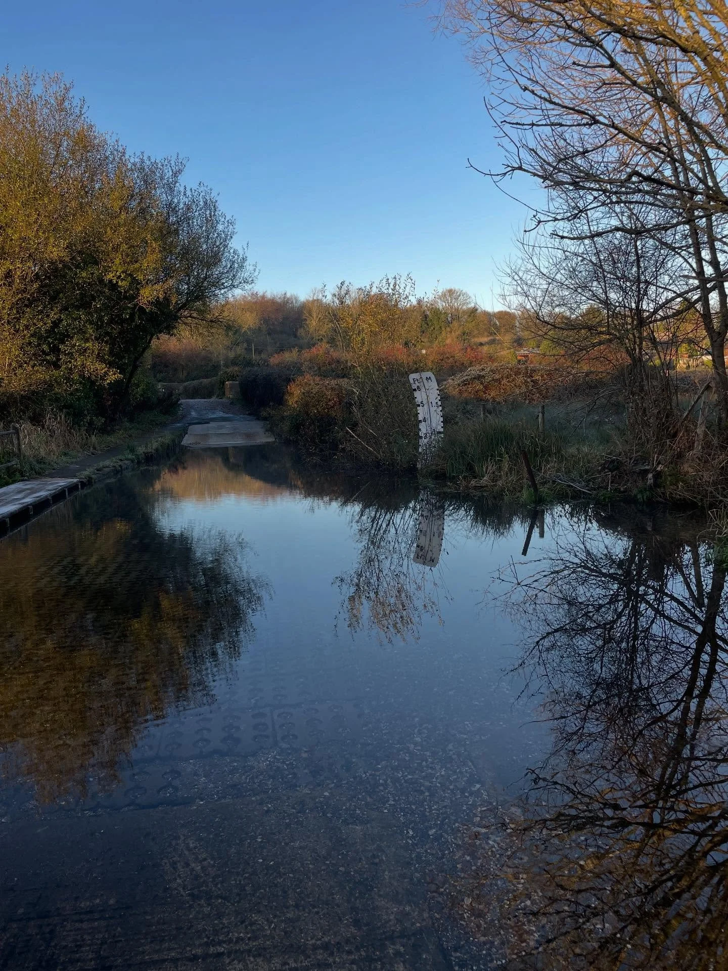 November 🌿

1) Autumn mornings
2) South Downs Way: Exton to Buriton
3) 🍁 
4) Remember, remember&hellip; 
5) Finally made it to @libertineburger with @amyhosgood and @reynolds123_ 👌
6) A perfect night with @georgie_jonez 
7) 🍣
8) Got my bulbs in ?