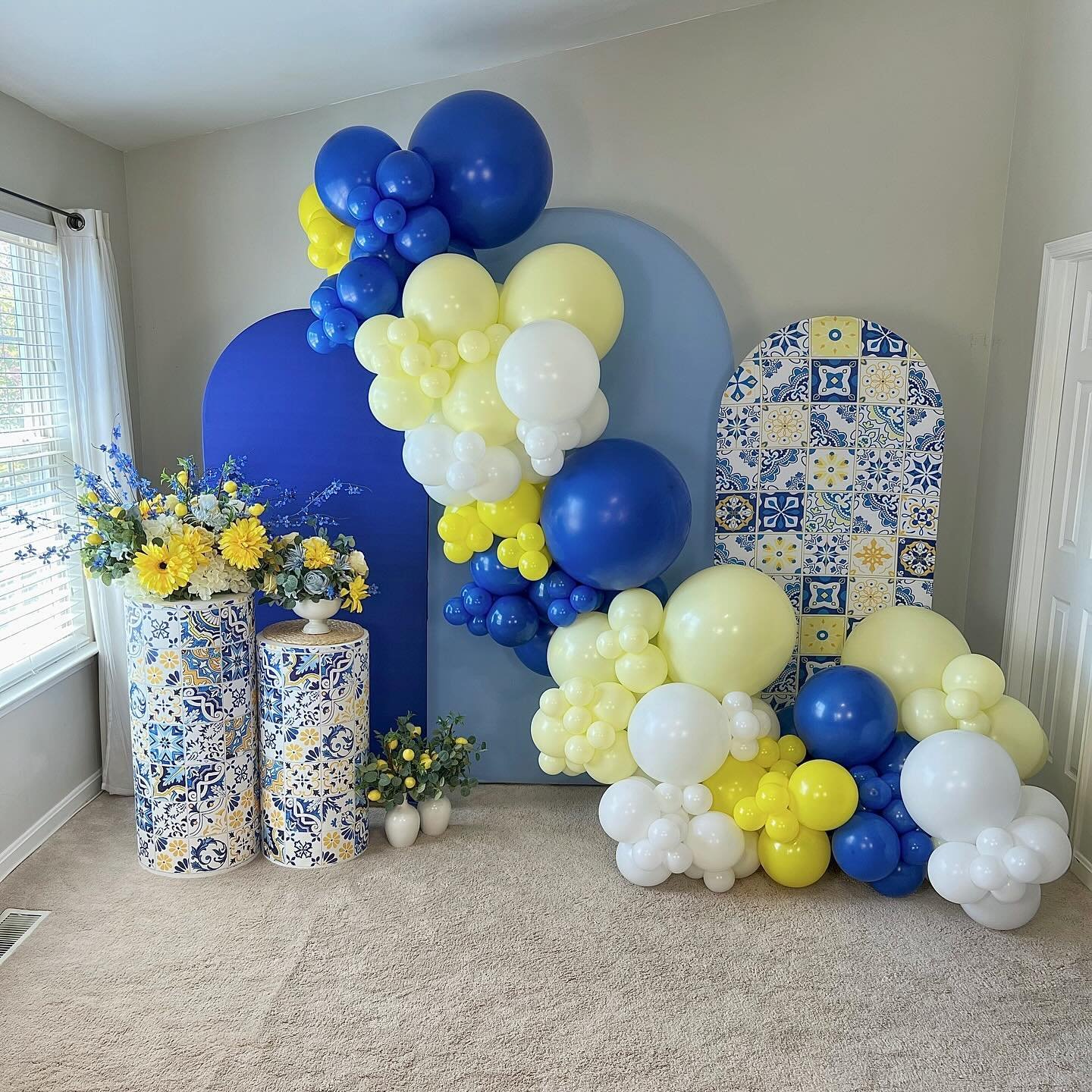 I have to get started on my next YouTube video&hellip;.But I don&rsquo;t want to take this down! I just LOVE this balloon backdrop. 💙💛

I really hope a client requests this so I can create this beauty again. But until then&hellip;I&rsquo;ll just ha