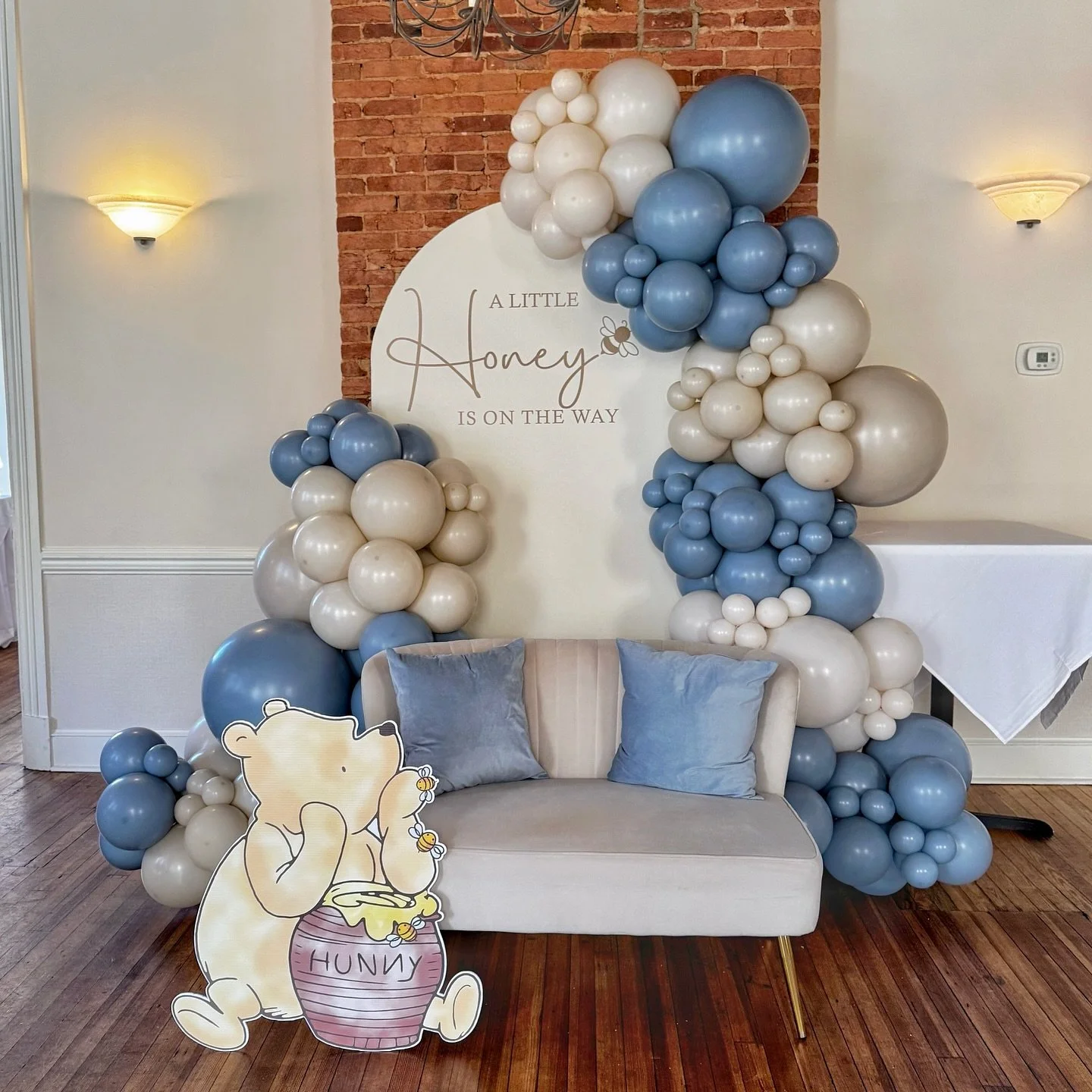 Using @sempertex balloons to create this beauty! 
Balloon Colors: 
Pastel Dusk Blue
Pastel Dusk Cream
Deluxe White Sand
Save this post and recreate this backdrop for your event! 🥳