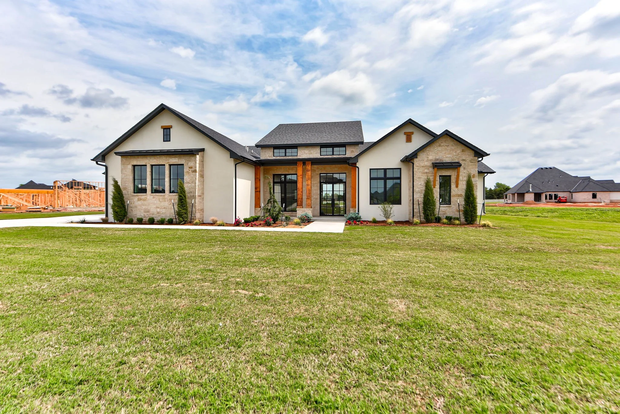 2-web-or-mls-22408 Pine Bluff Way-1.jpg