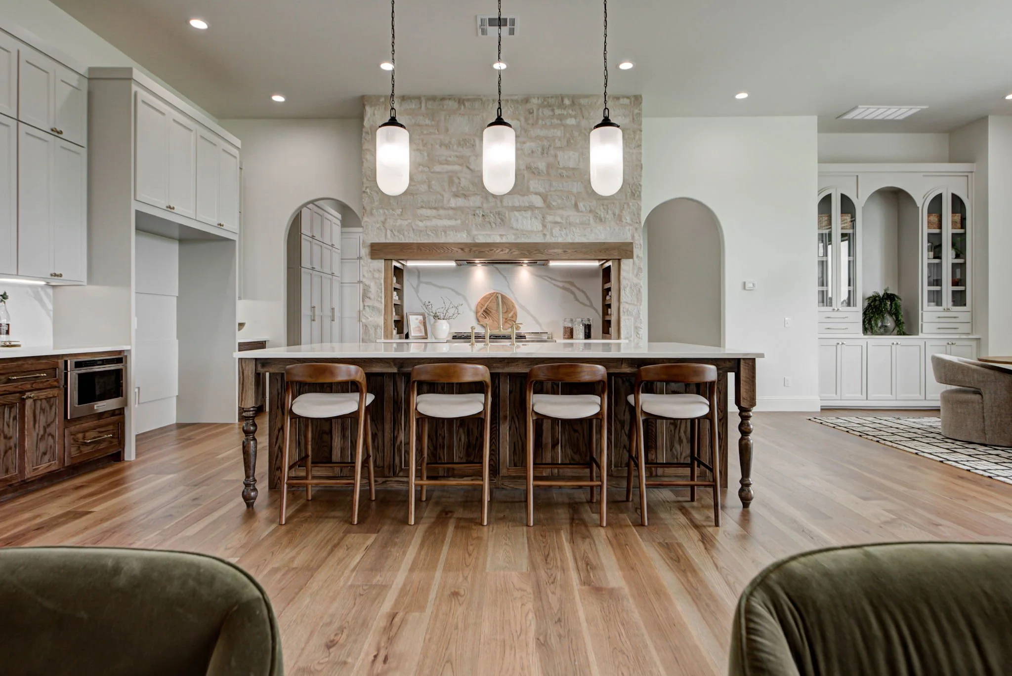 22-web-or-mls-22408 Pine Bluff Way-22.jpg