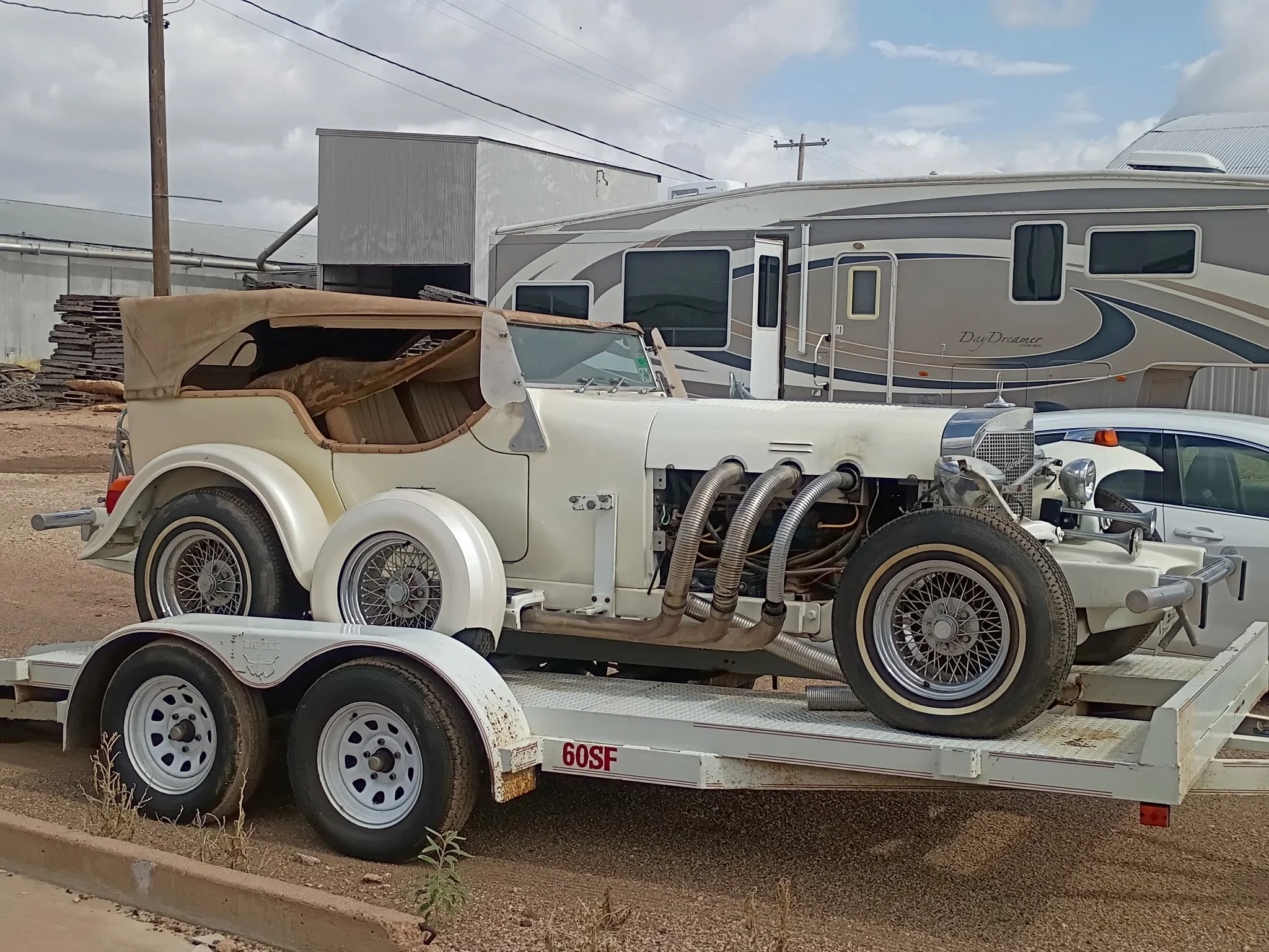 Specialty vehicle and trailer for professional mobile washing and exterior cleaning