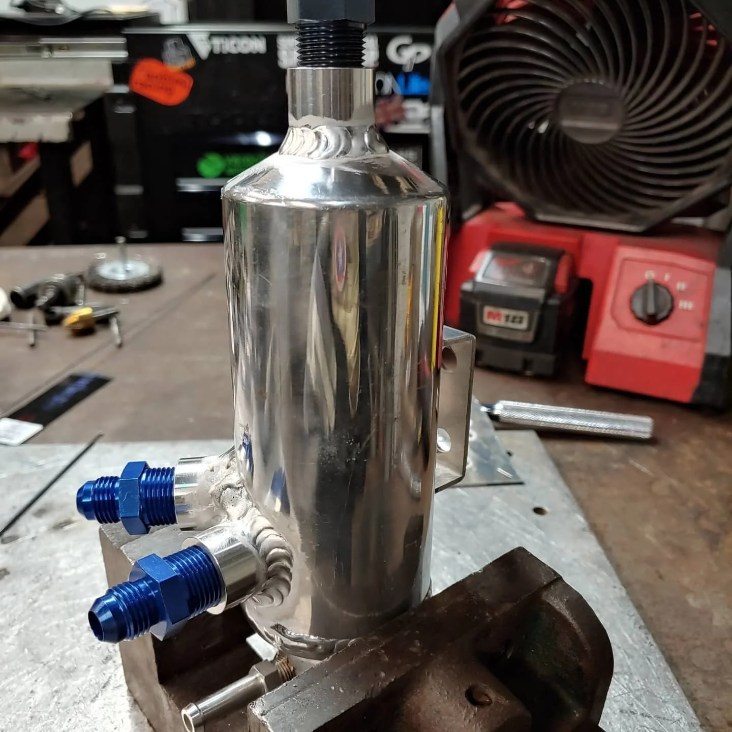 Here's some Aluminum pieces I've done.

www.88worx.com

#aluminumpost&nbsp;#welding  #metalworking #fabrication #stainlesssteeltig #aluminumtig #alumunium #tig #mig #metalfab #weld #weldporn #welderlife #tigwelding #shinny #88worx #weldeverydamnday #