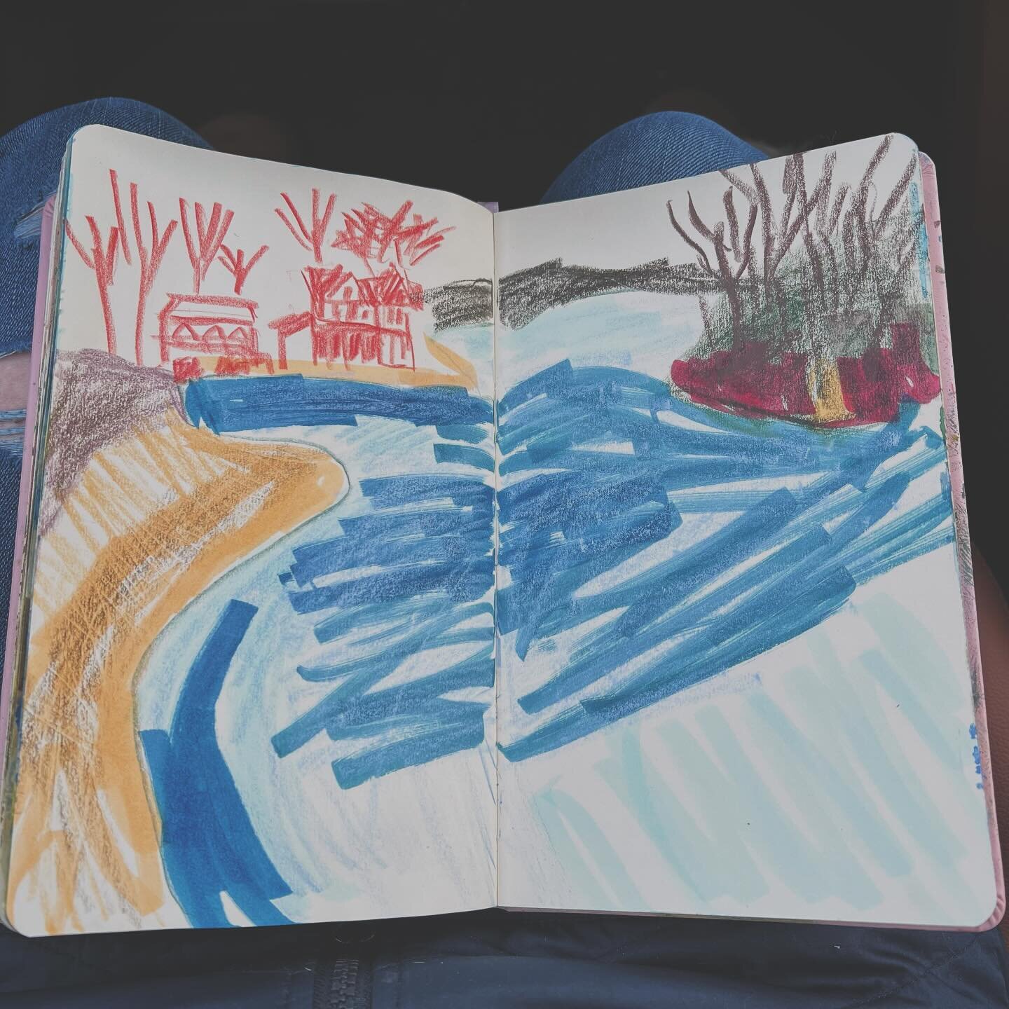 Car sketching! It&rsquo;s so cold out but I needed some connection with nature and colorful scribbles. Onset Bay. Home.

#sketchbookpages #newenglandartist #sketchbookartist #dailysketching #landscapeartist