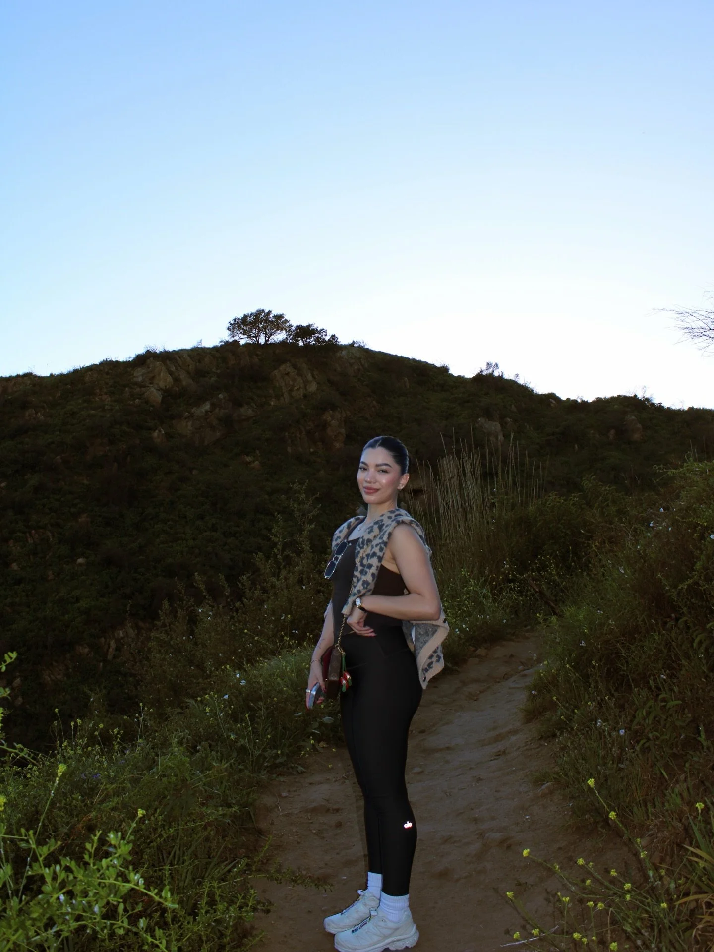 MUD season is finally over and Blossoming season is here to show you what your garden looks like after a bit of storm 💅💌

The Forecast is ready to listen to on YouTube!