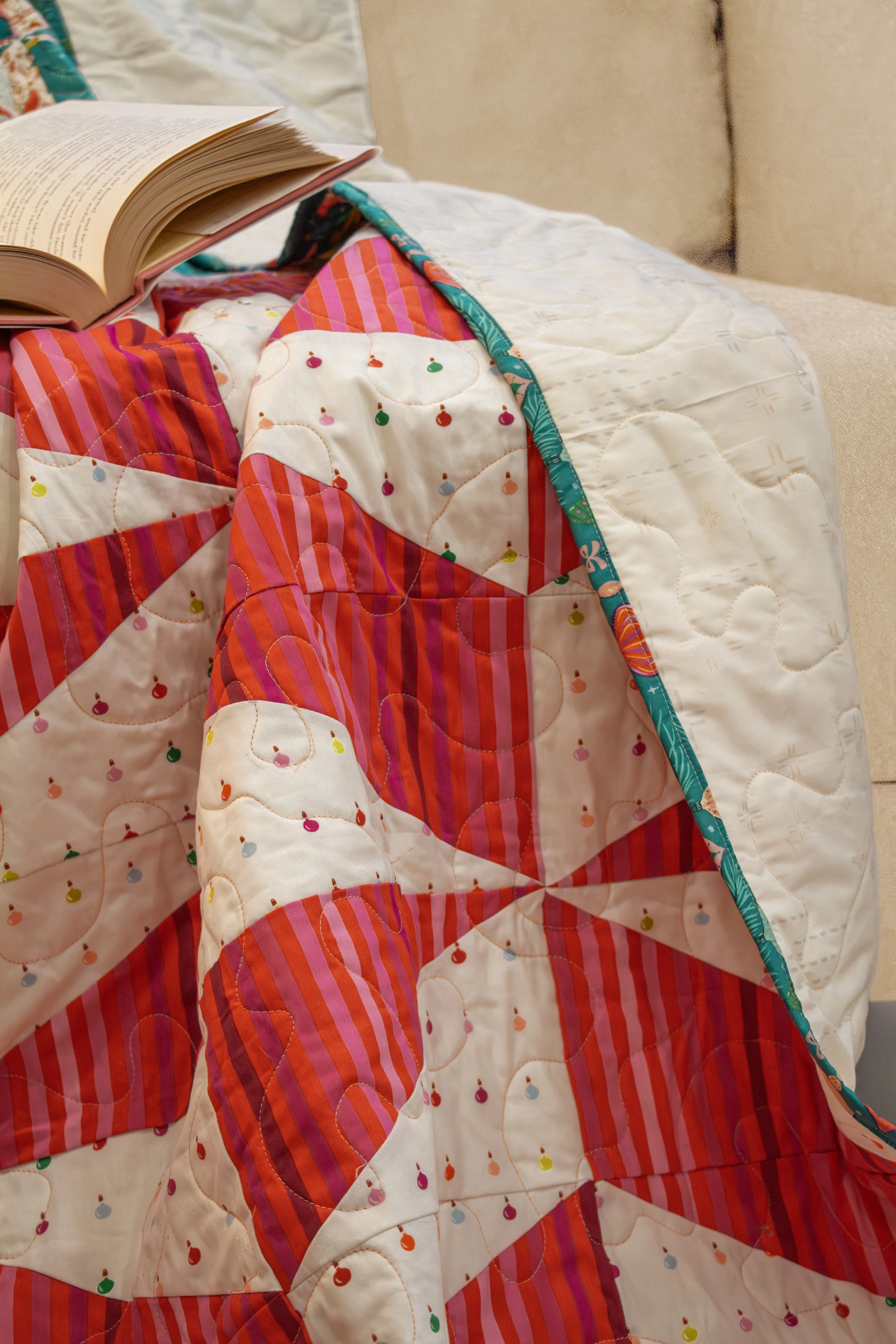 Christmasincolor_Quilt6_3.jpg