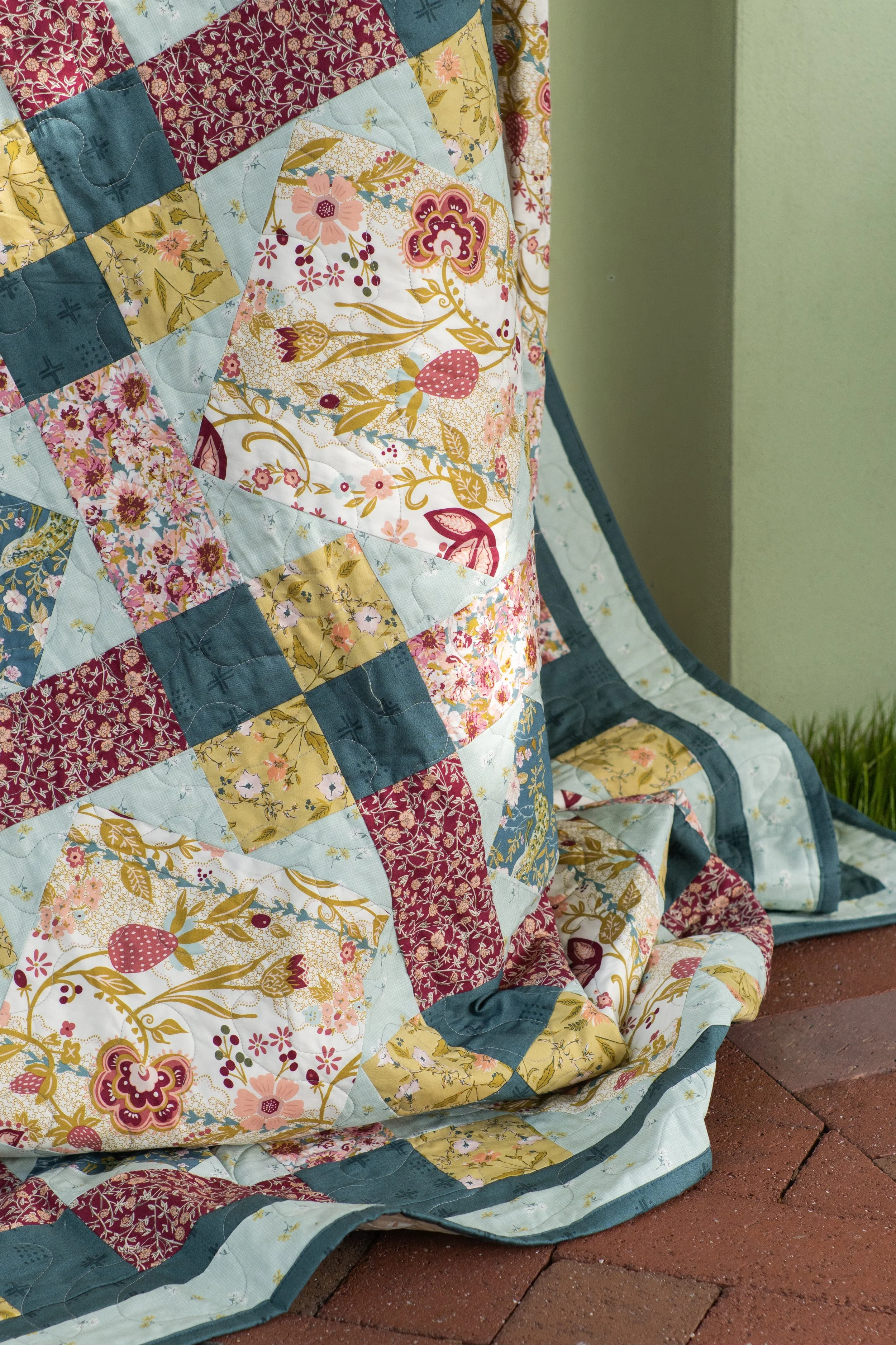 Charming One_Quilt 6-3.jpg