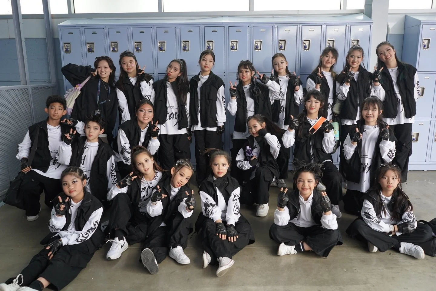 Meet our JawbreakerZ Hip-Hop Competition Team 🔥

This team represents dedication, resilience, and passion.

Behind every performance are hours of training, discipline, teamwork, and the courage to keep pushing beyond limits.

They are not only growi