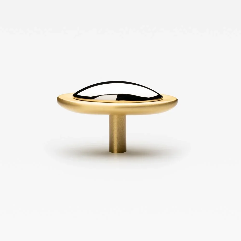 lo-and-co-interiors-duet-knob-brass-4107-KNOB-C1-US4-front_1024x1024.webp