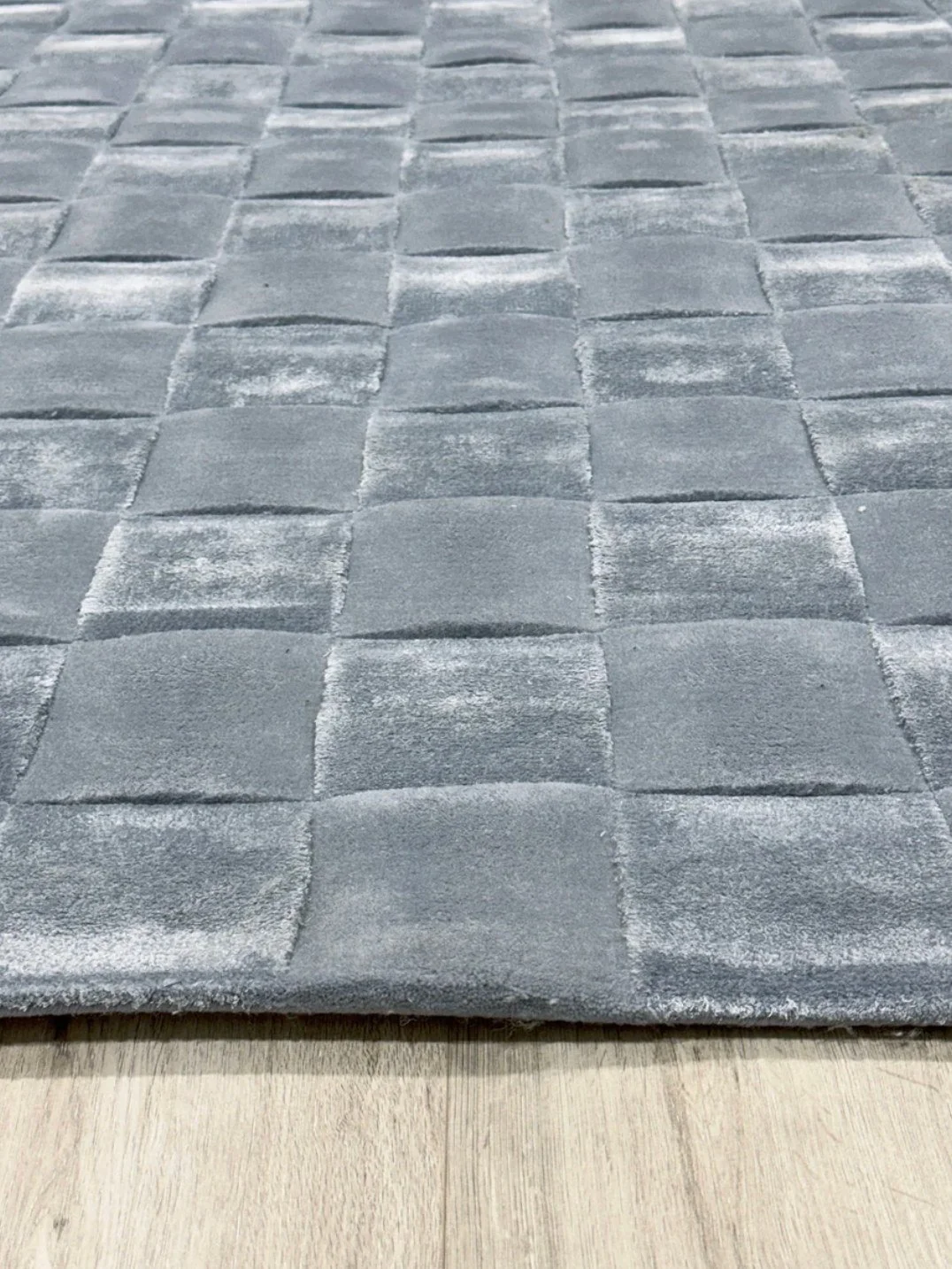 vincenza-sky-rug-05.jpg