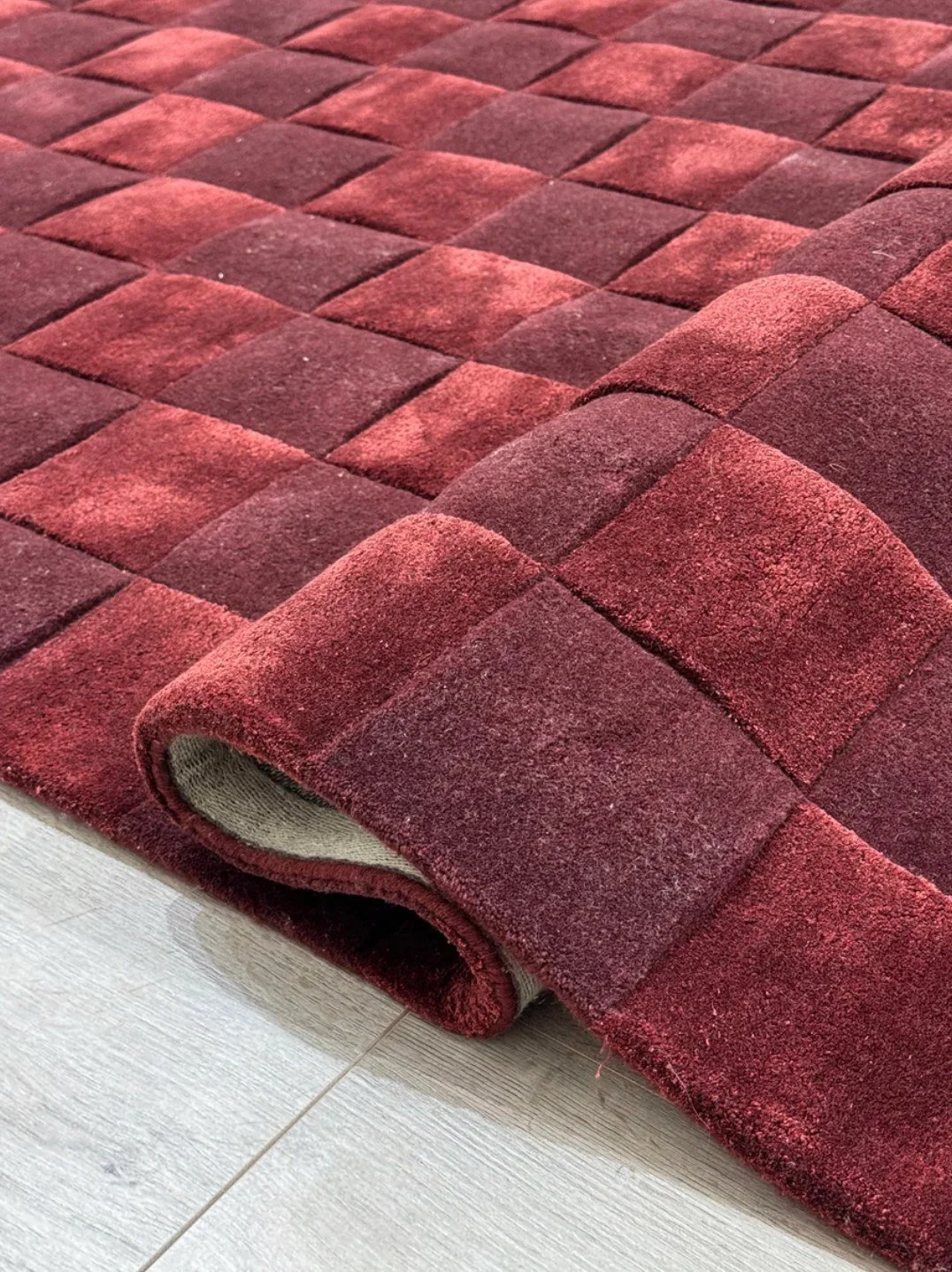 vincenza-garnet-rug-09.jpg