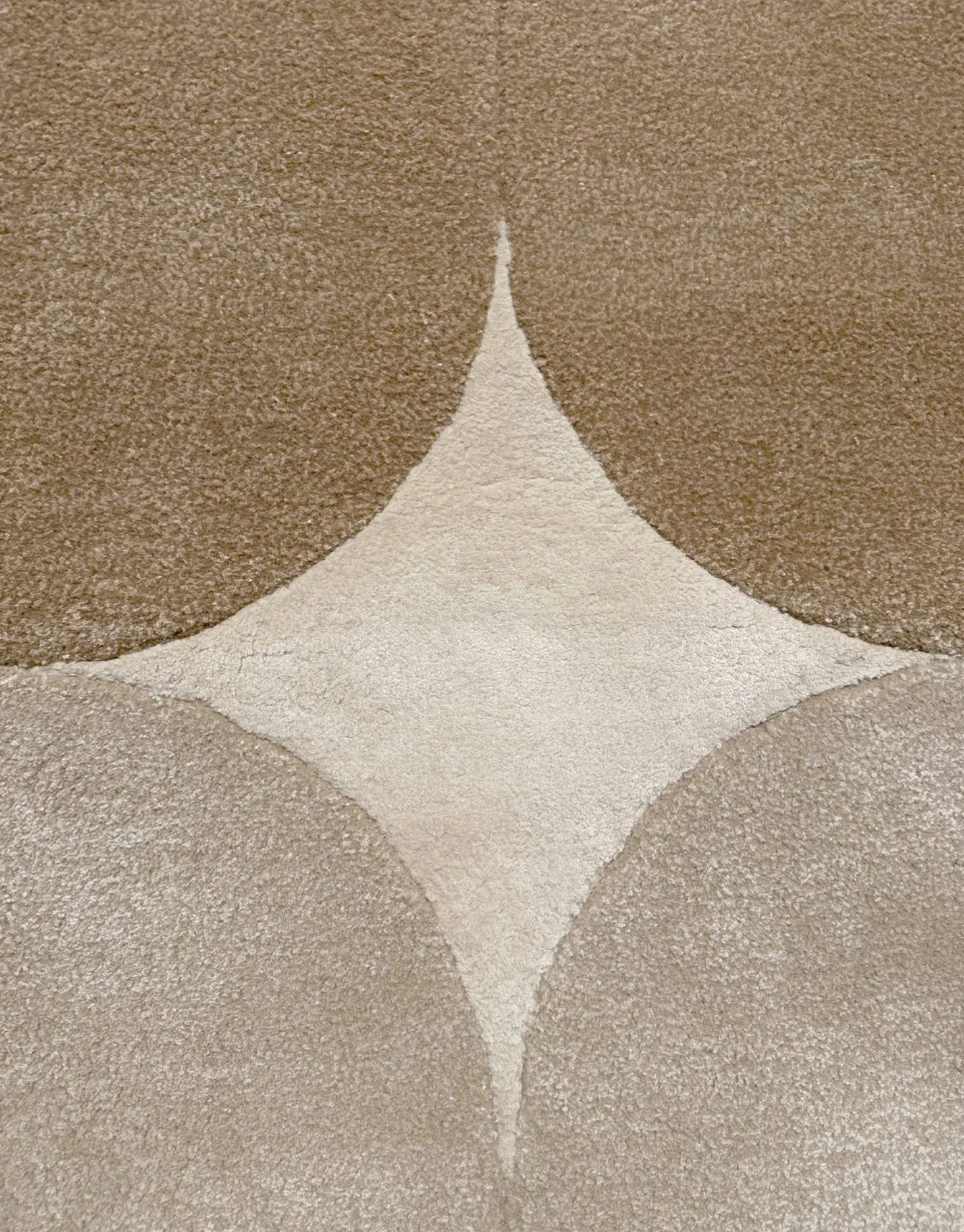 hicks-beige4.jpg