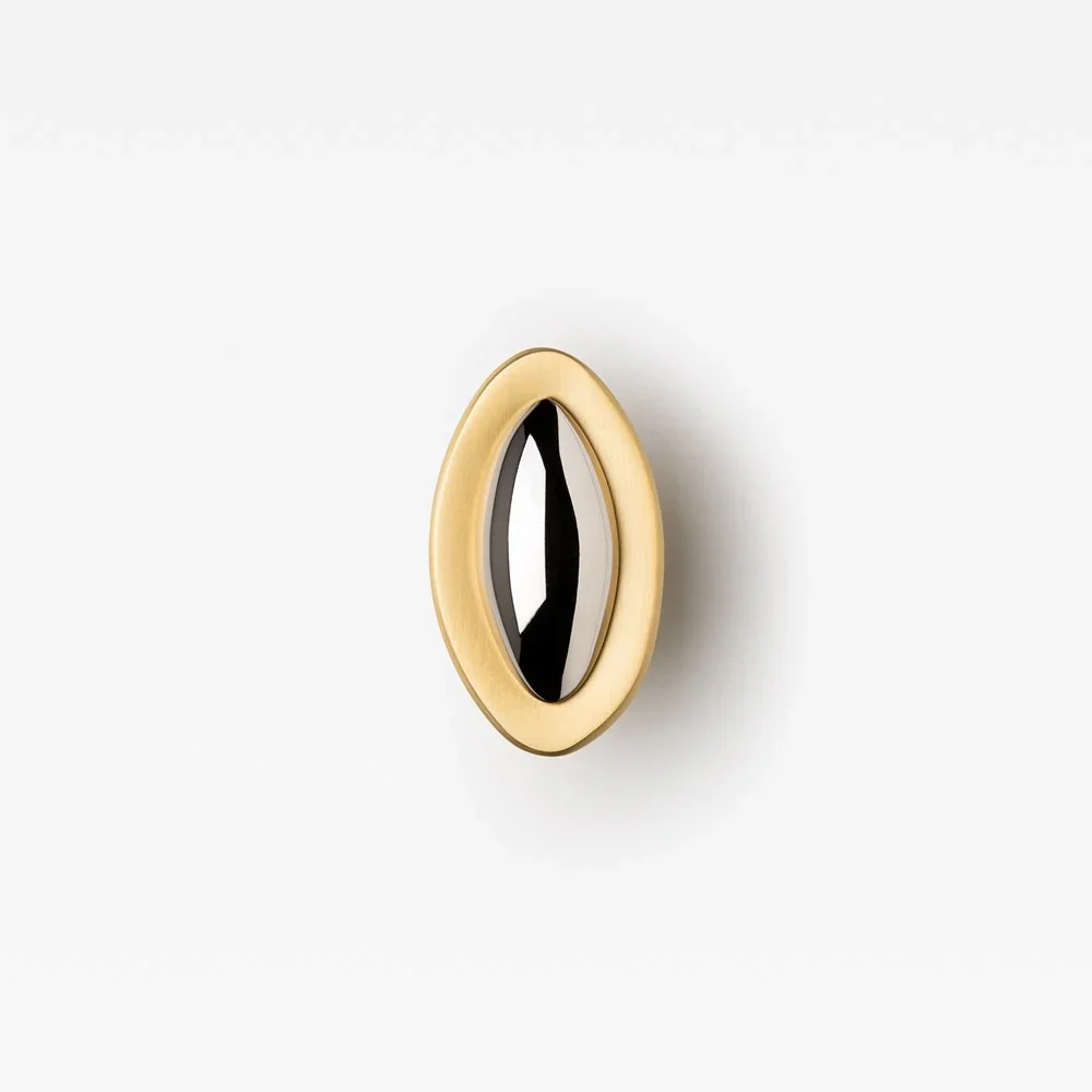 lo-and-co-interiors-duet-knob-brass-4107-KNOB-C1-US4-face_1024x1024.webp