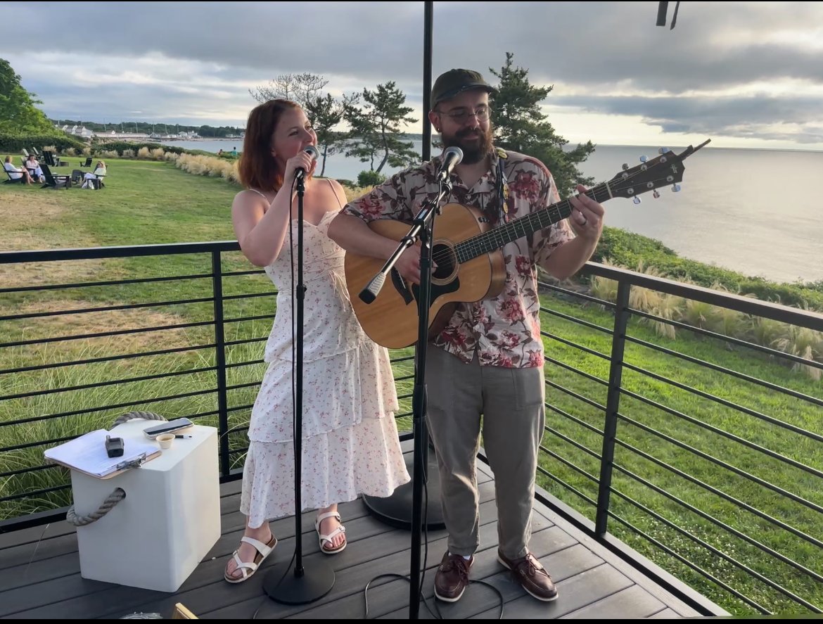 Happy Hour with live music by Love’s Crossing