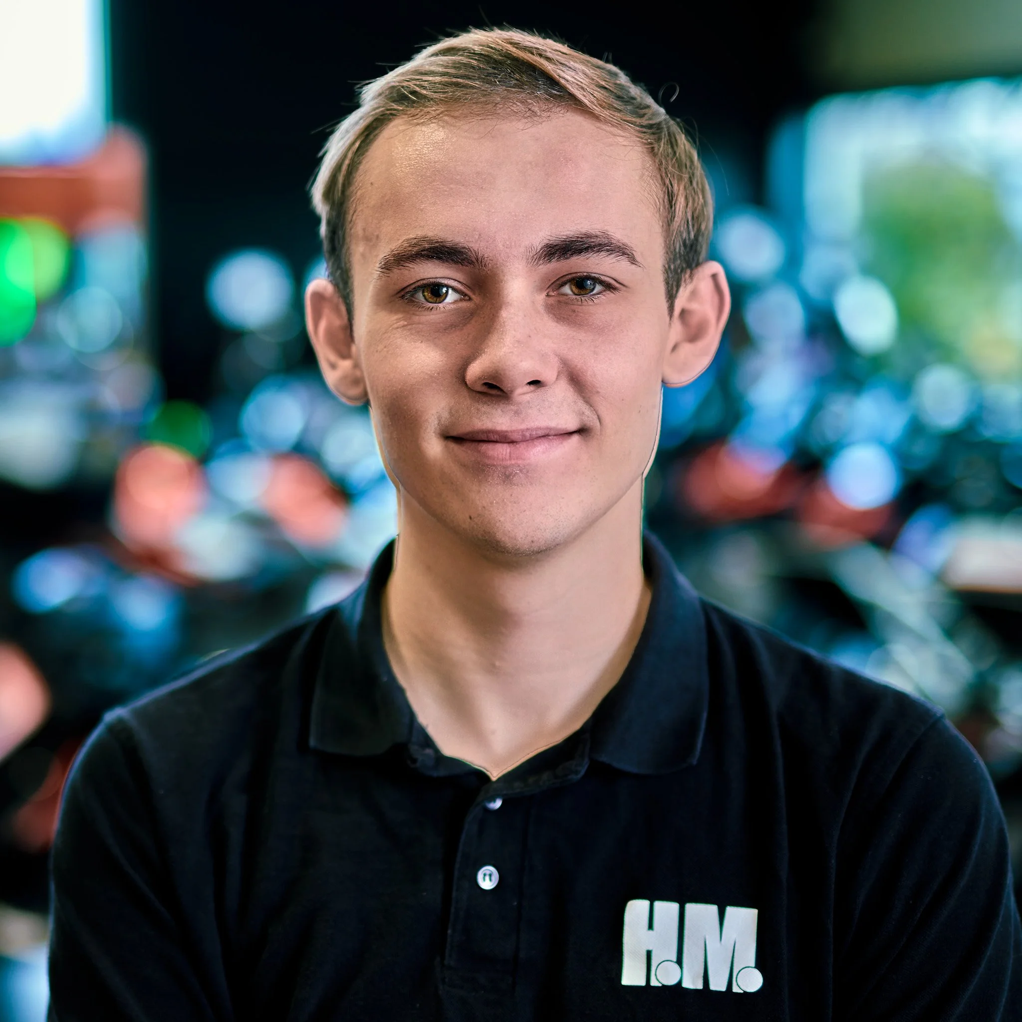 Kontakt | Jetzt Probefahrt vereinbaren — H.M. Motorradhaus
