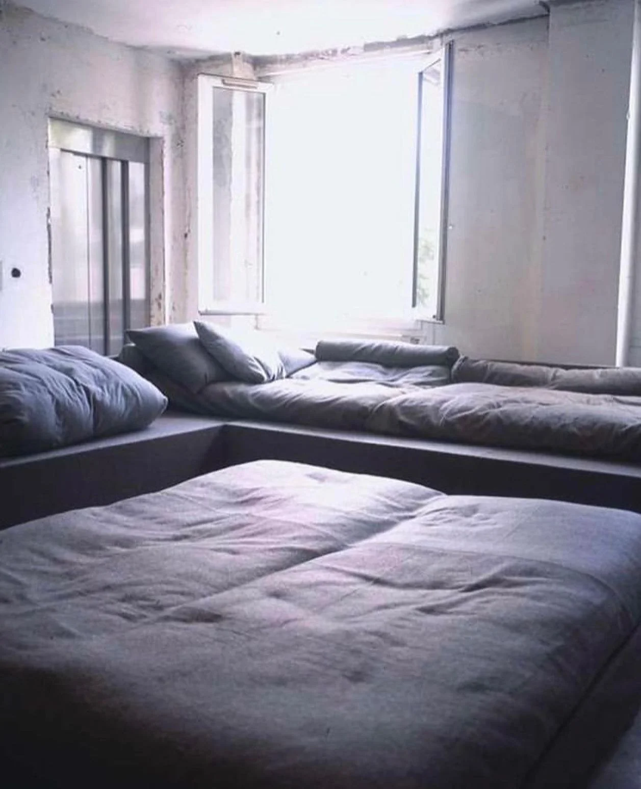 Sweet dreams to all the grey bedding in Rick Owens&rsquo;s apartment