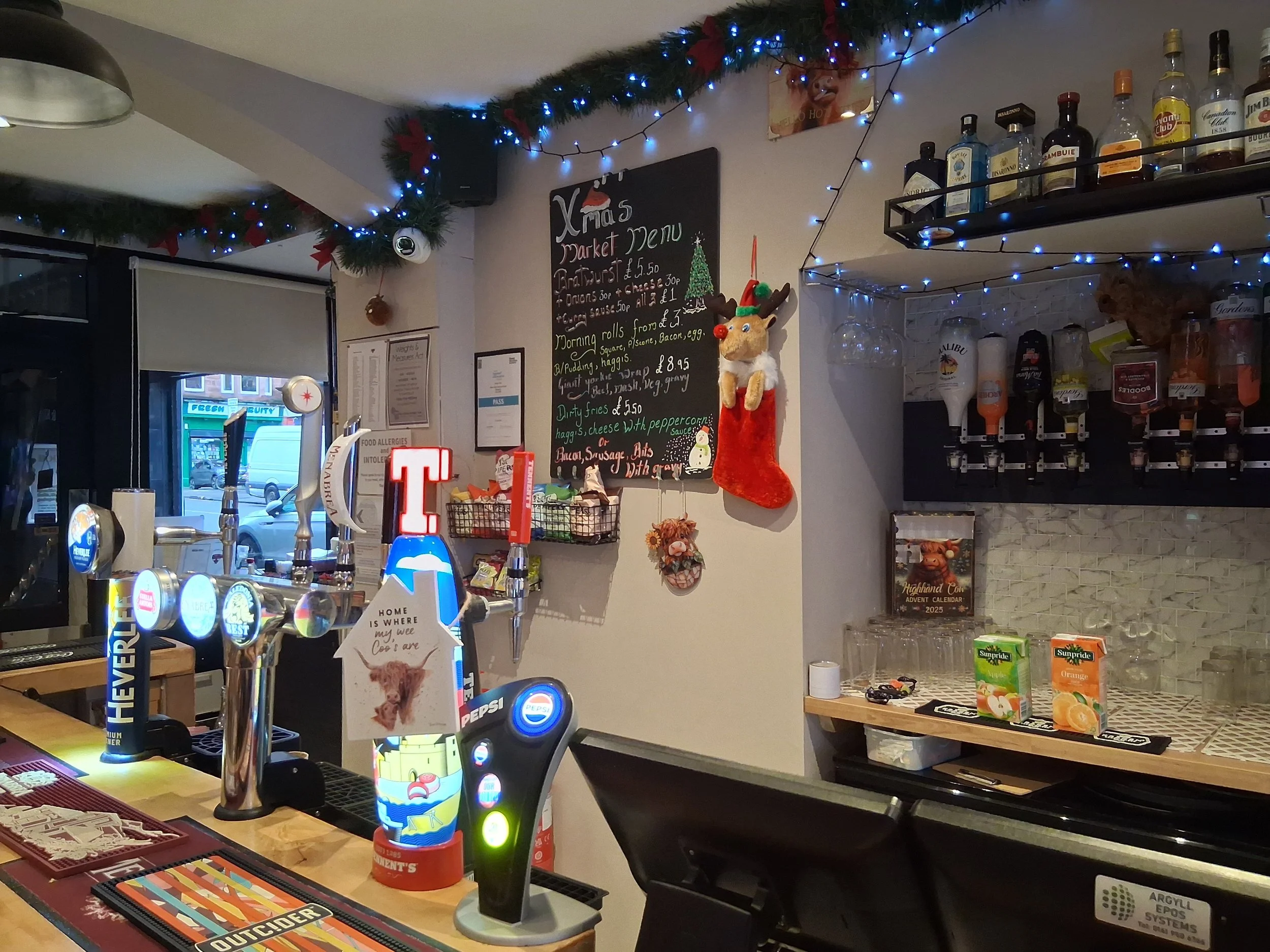 Tartan Coo, Glasgow (2).jpg