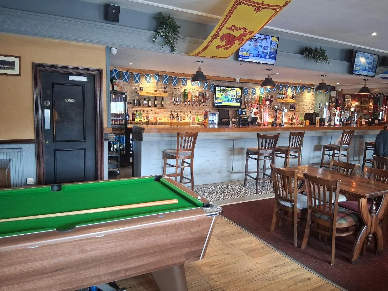The Montford, Glasgow - pool tavle and bar
