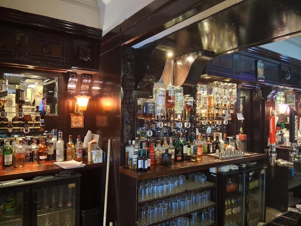 The Prince Charlie, Glasgow.jpg