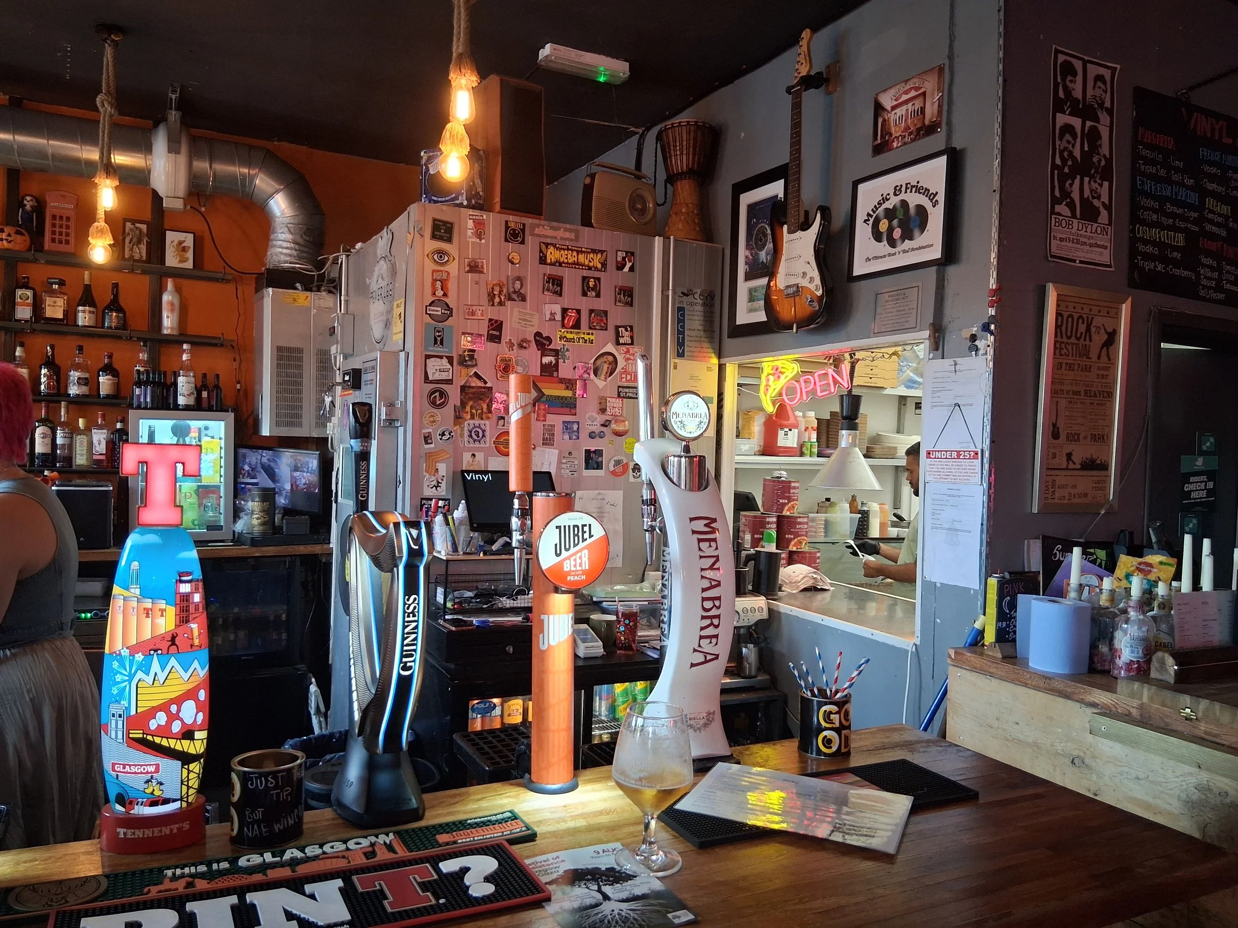 Vinyl Bar, Glasgow (3).jpg
