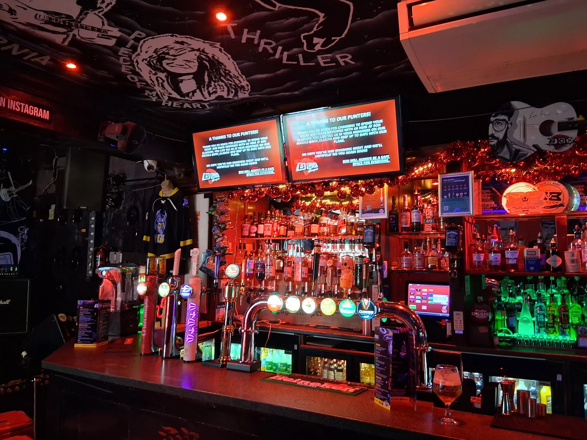 Box, Glasgow -servery