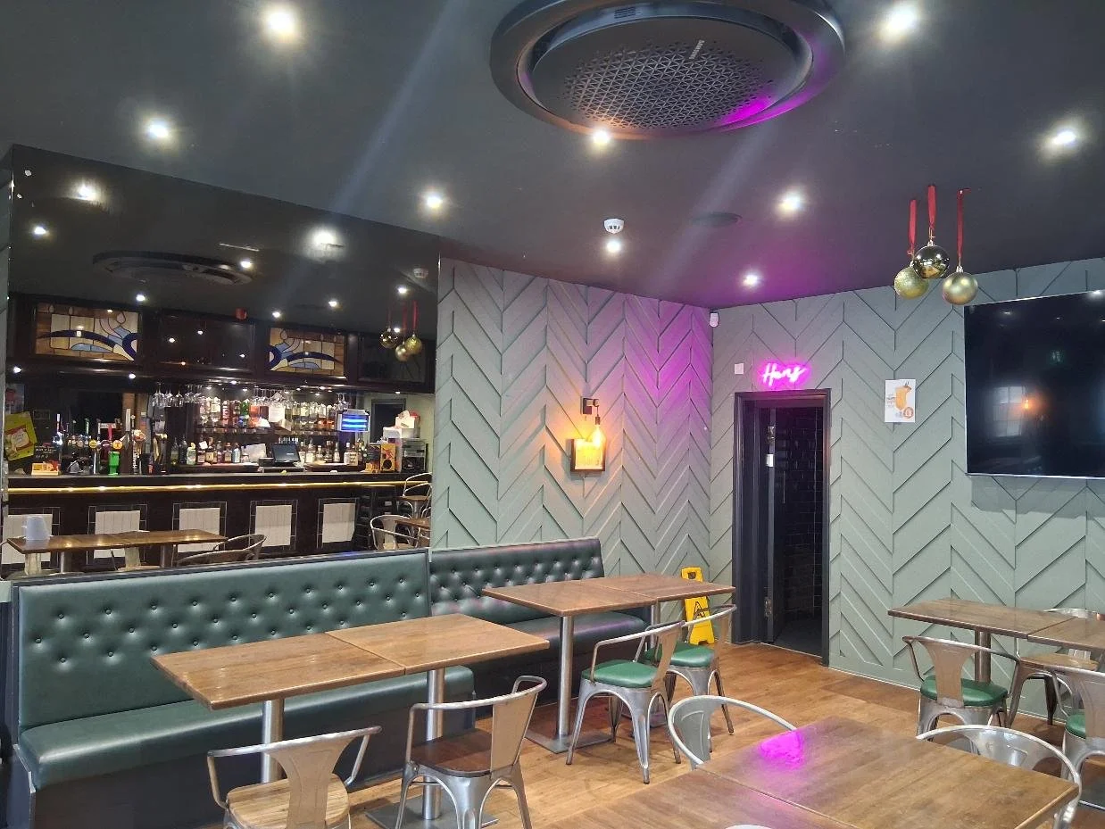 The Tavern Bar, Glasgow - lounge