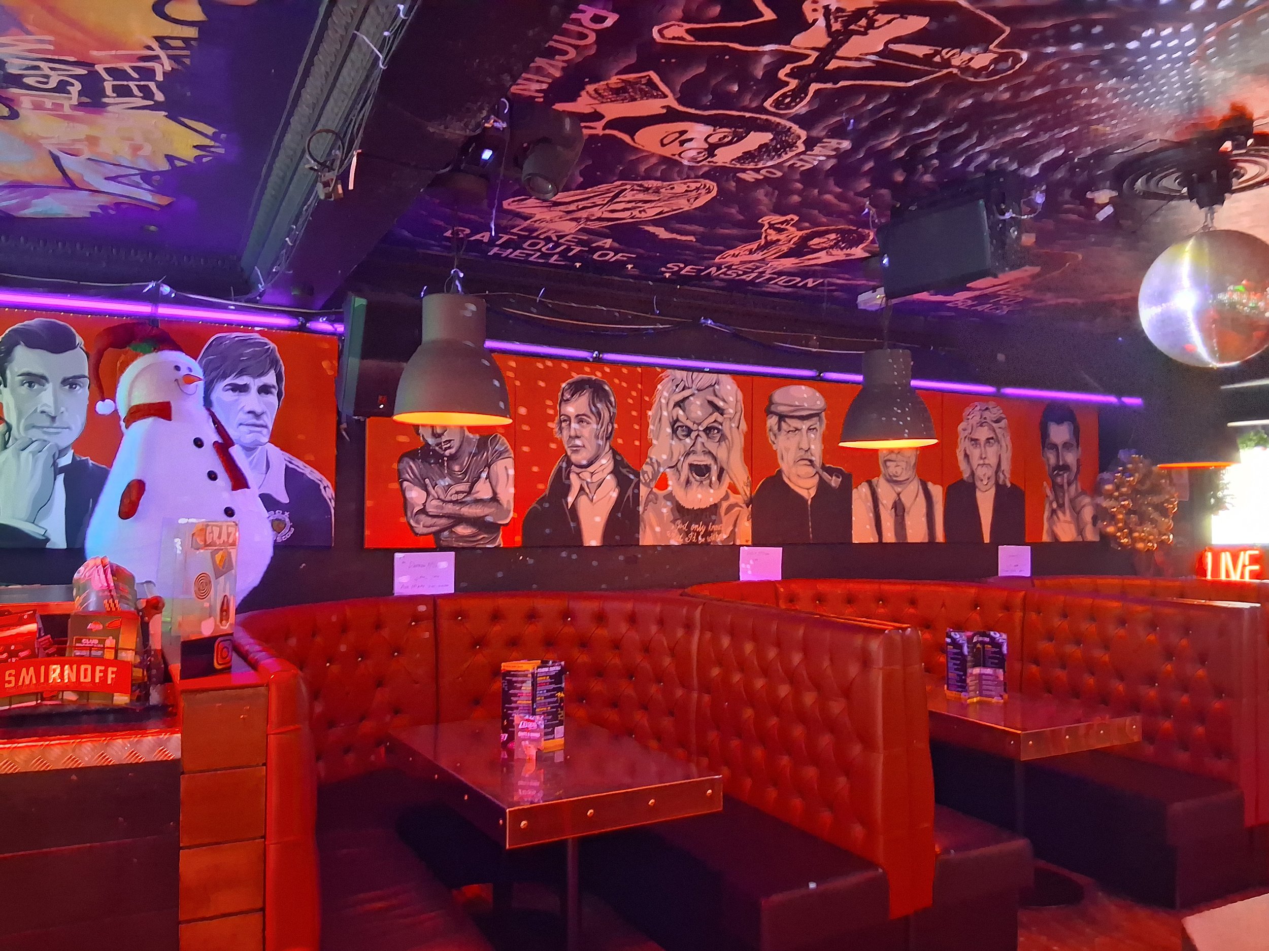 Box, Glasgow - booths opposite servery