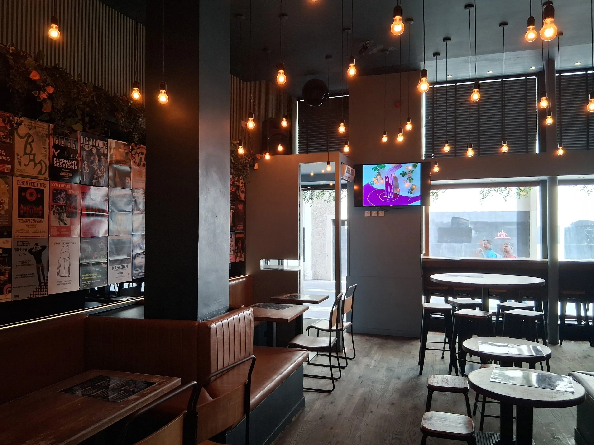 Tingle Bar, Glasgow
