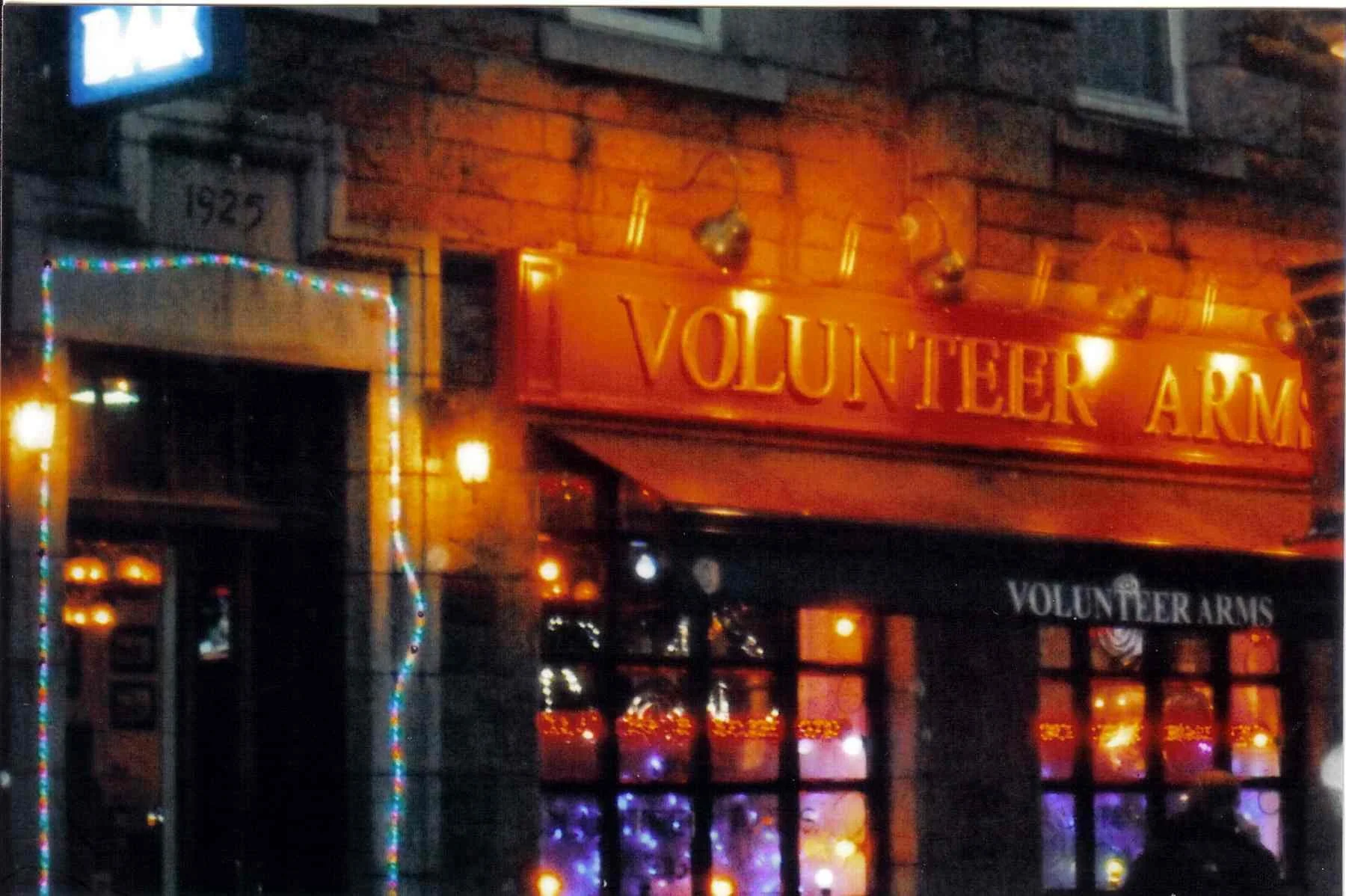 The Volunteer Arms , Fort William