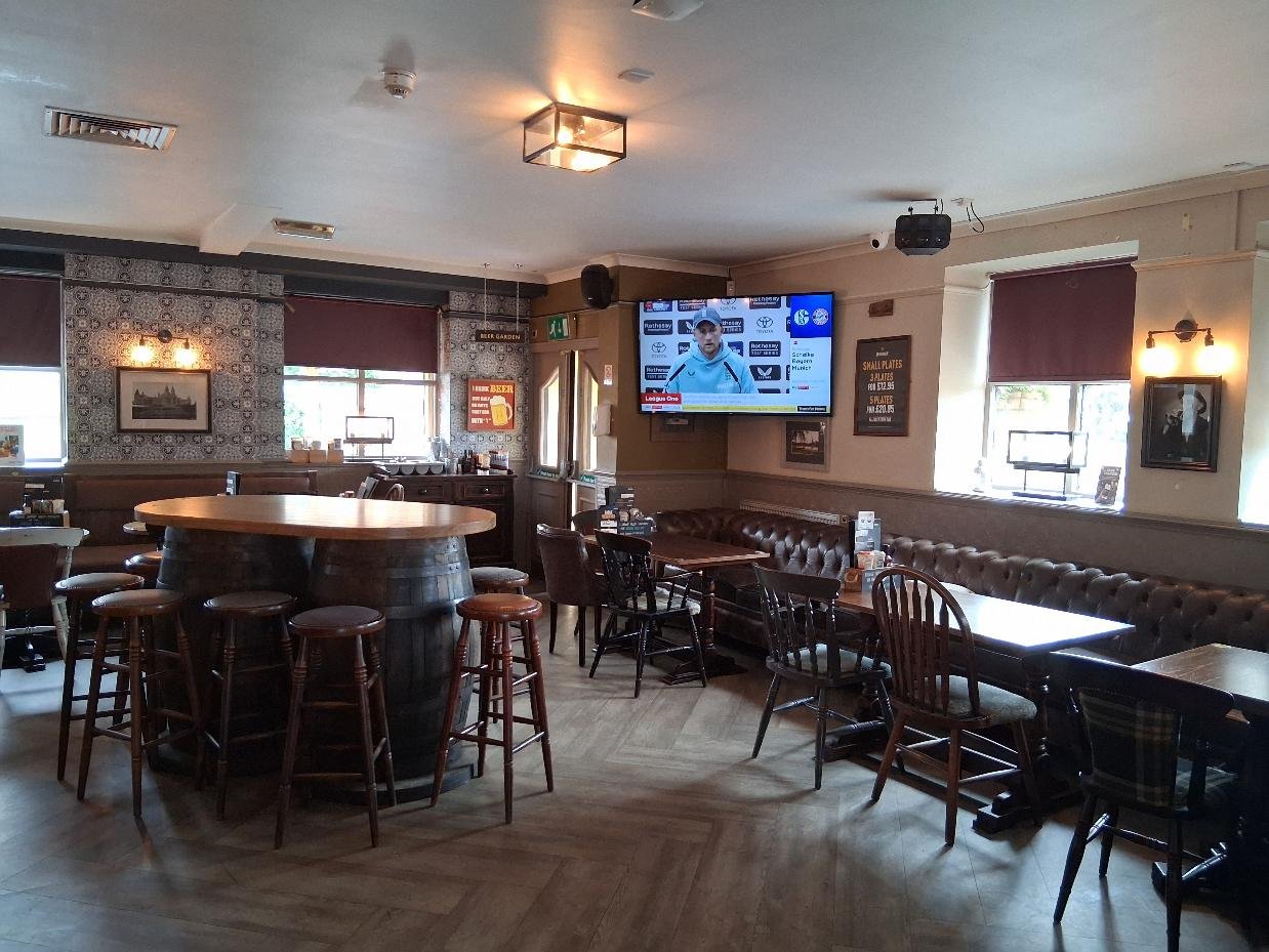 The Beechwood, Glasgow - front right corner