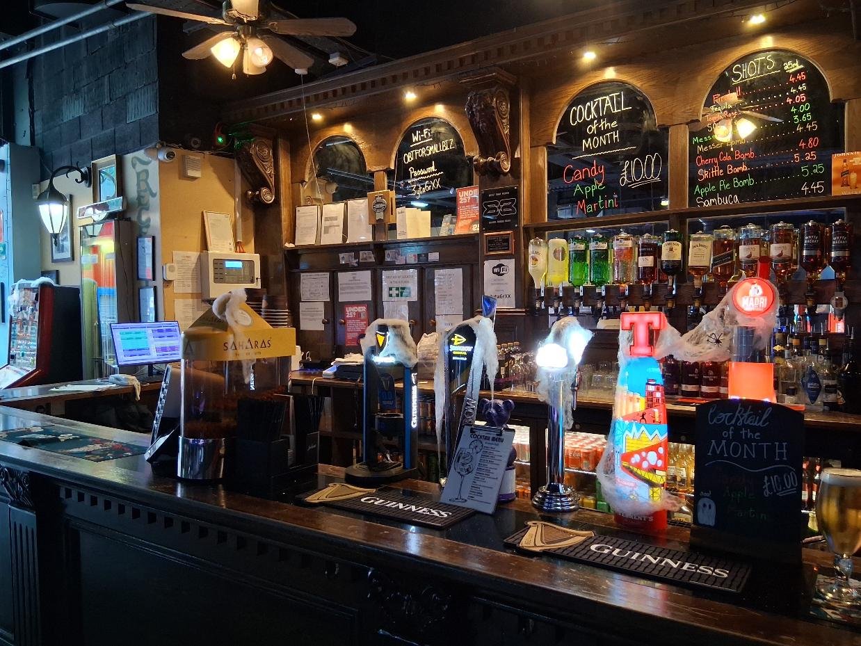 Reardon's Snooker, Glasgow 3.jpg