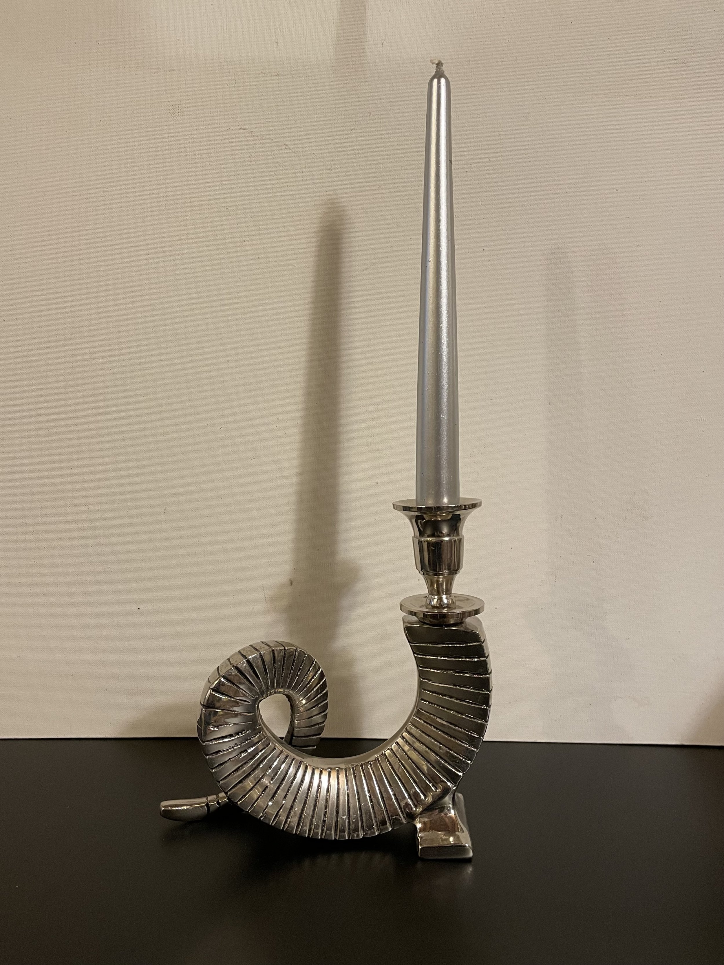 Candelabro in alluminio