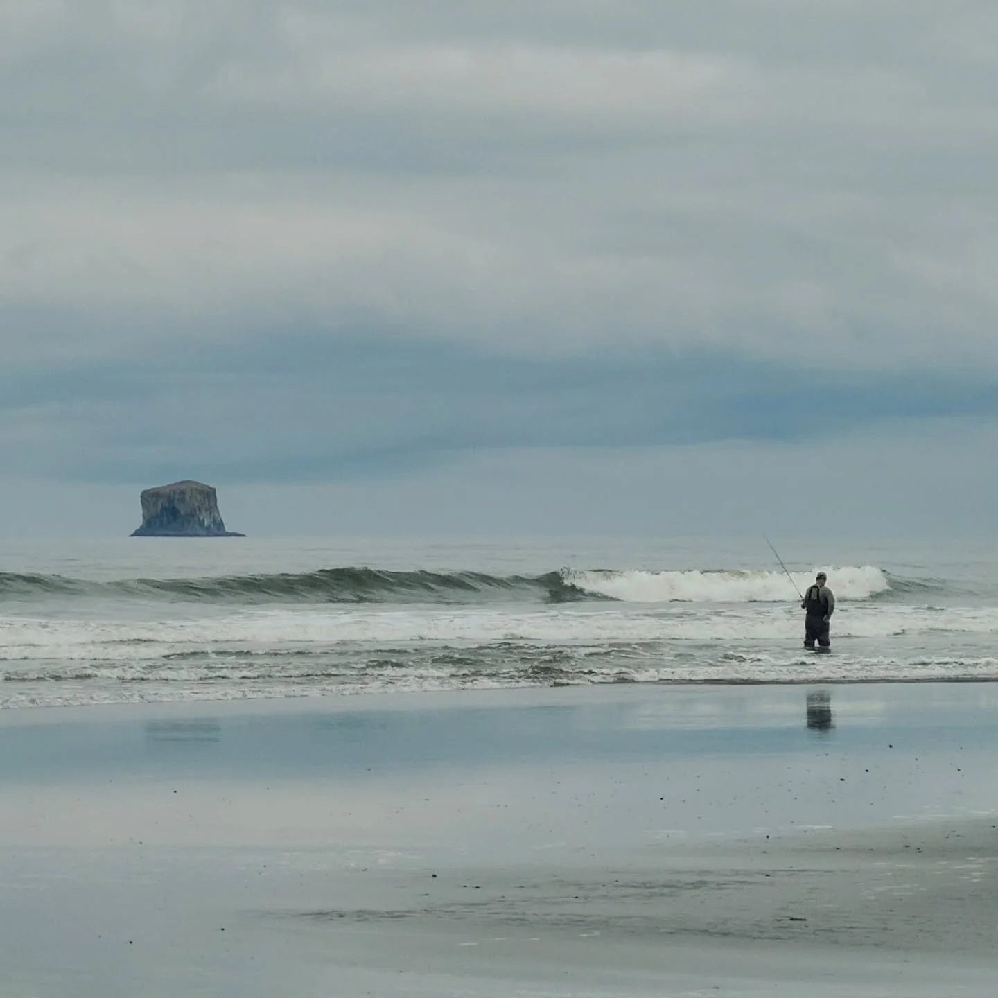 🎣 I like the minimalist vibe of the first slide

🎣 Then my son asked if I'd considered a stormy sky

🎣 Now the second slide gives the impression the fisherman is in an epic battle

🎣 Thoughts? 

🗓️ 26 July 2025
.
.
.
.
.
.
.
.
.
.
#scenicwa
#was