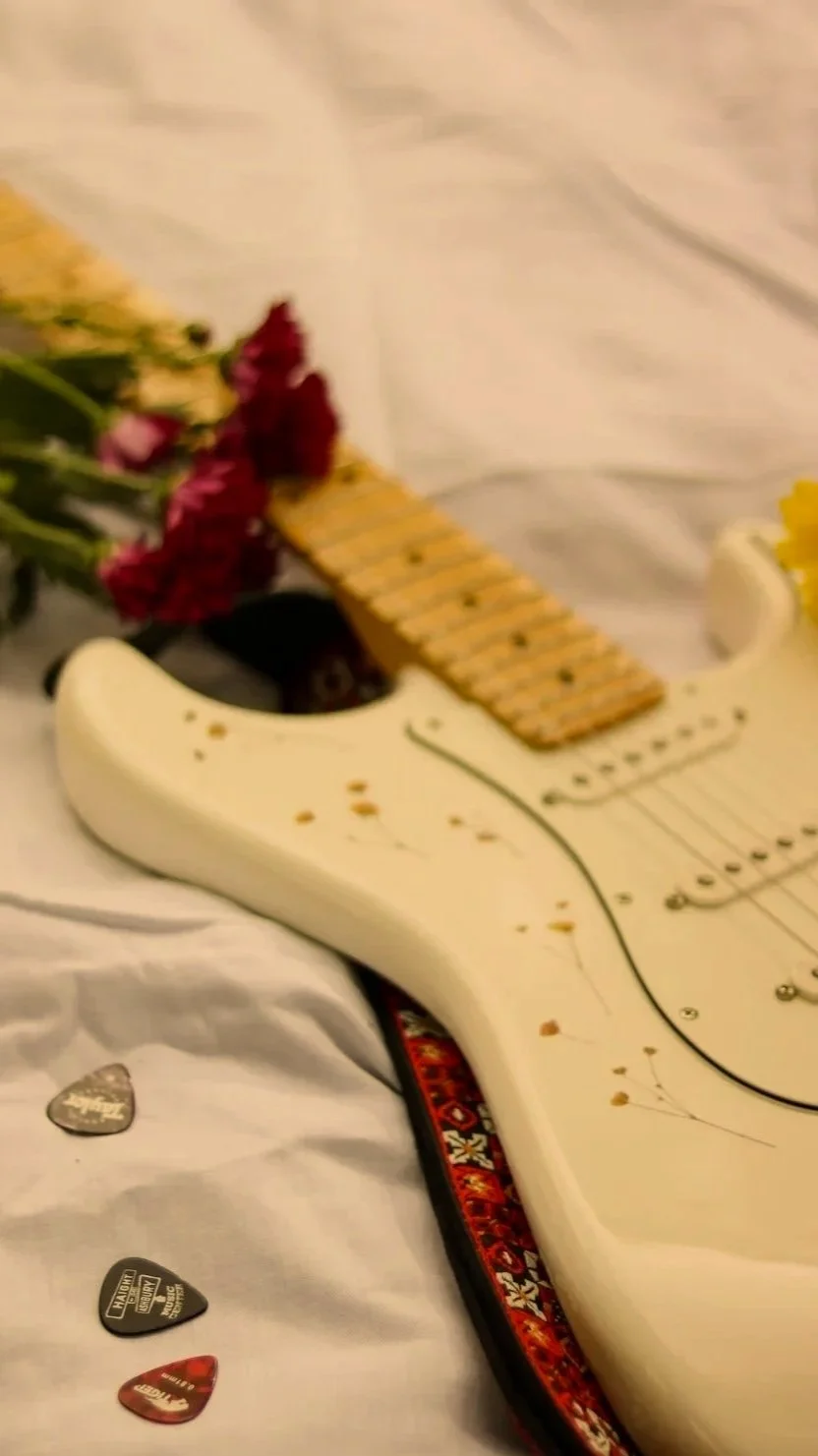 GUITAR LOVE LOVE.jpg