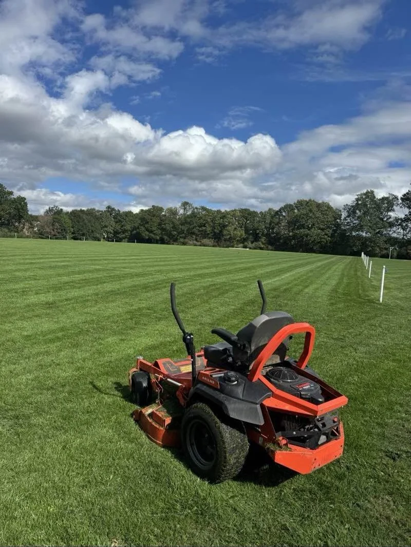 It&rsquo;s Maintenance Monday! 🙌🏻

We look after all types of spaces including those communal areas, so get in touch to sort your garden maintenance for the season today! ☀️

Whether it&rsquo;s a one-time cut or regular maintenance, we&rsquo;ve got