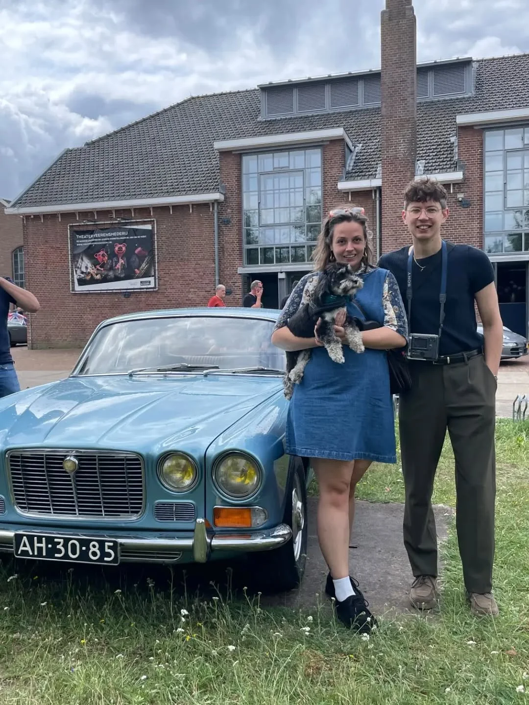 This is us, Ymke &amp; Bas, the founders of VINTAGE VIEW Interiors. ✌️

We're just getting started, but we&rsquo;re already on the hunt! 🚗💨
We travel across borders, hit flea markets and explore vintage &amp; thrift shops in search of the coolest Y