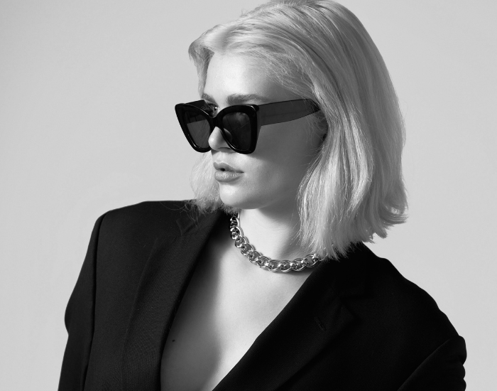 One-on-one business coaching for spiritual entrepreneurs focused on strategy, clarity, and aligned growth.