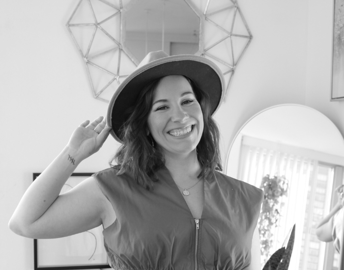 Gigi Steinbarth of Own Your Alchemy providing coaching and accountability for spiritual entrepreneurs building soulful businesses.