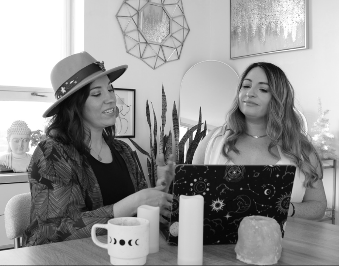 Gigi Steinbarth and a client in a 1:1 spiritual business coaching session