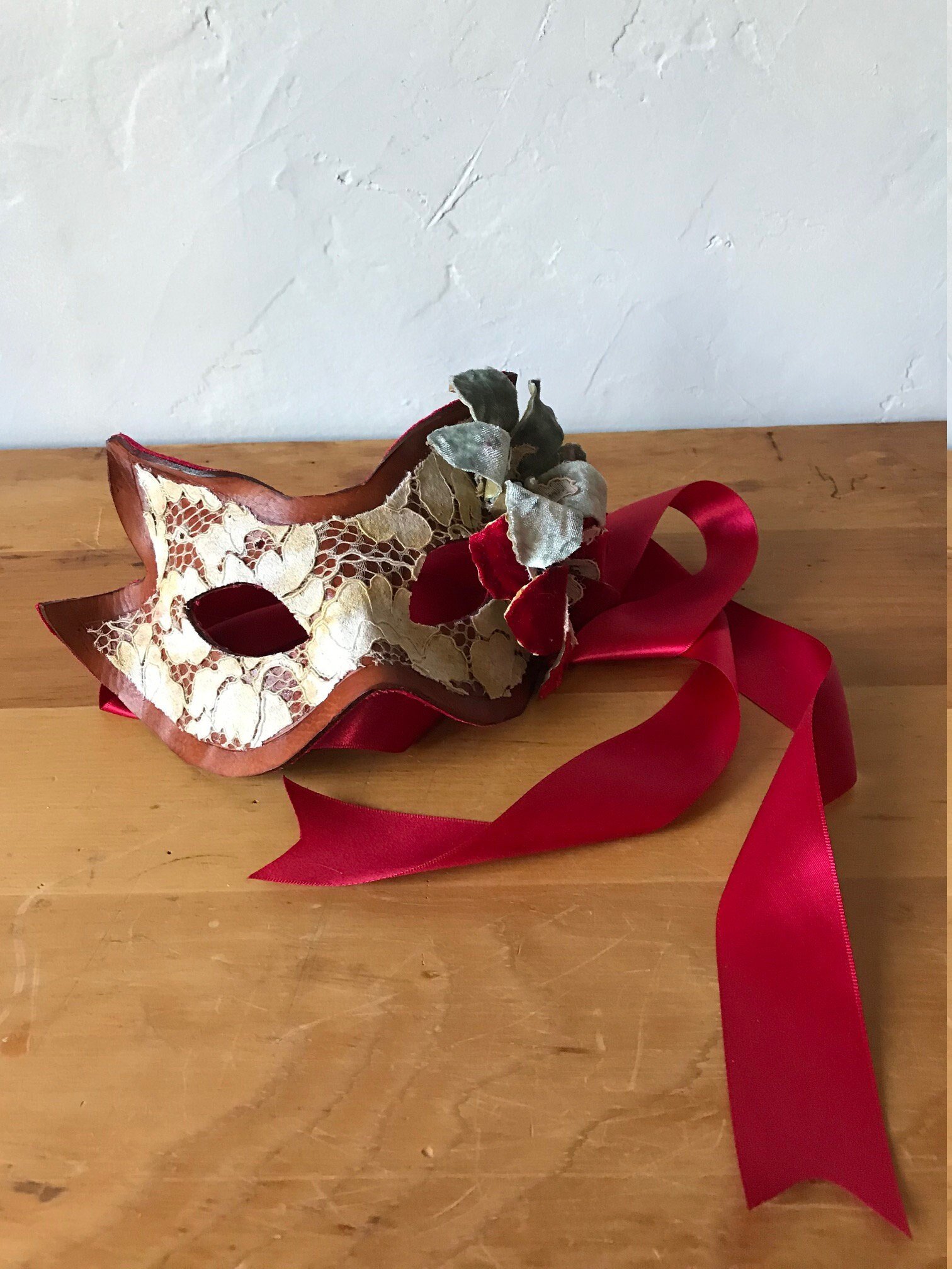 https://i.etsystatic.com/5272026/r/il/84d6c0/2424821013/il_fullxfull.2424821013_hch1.jpg
