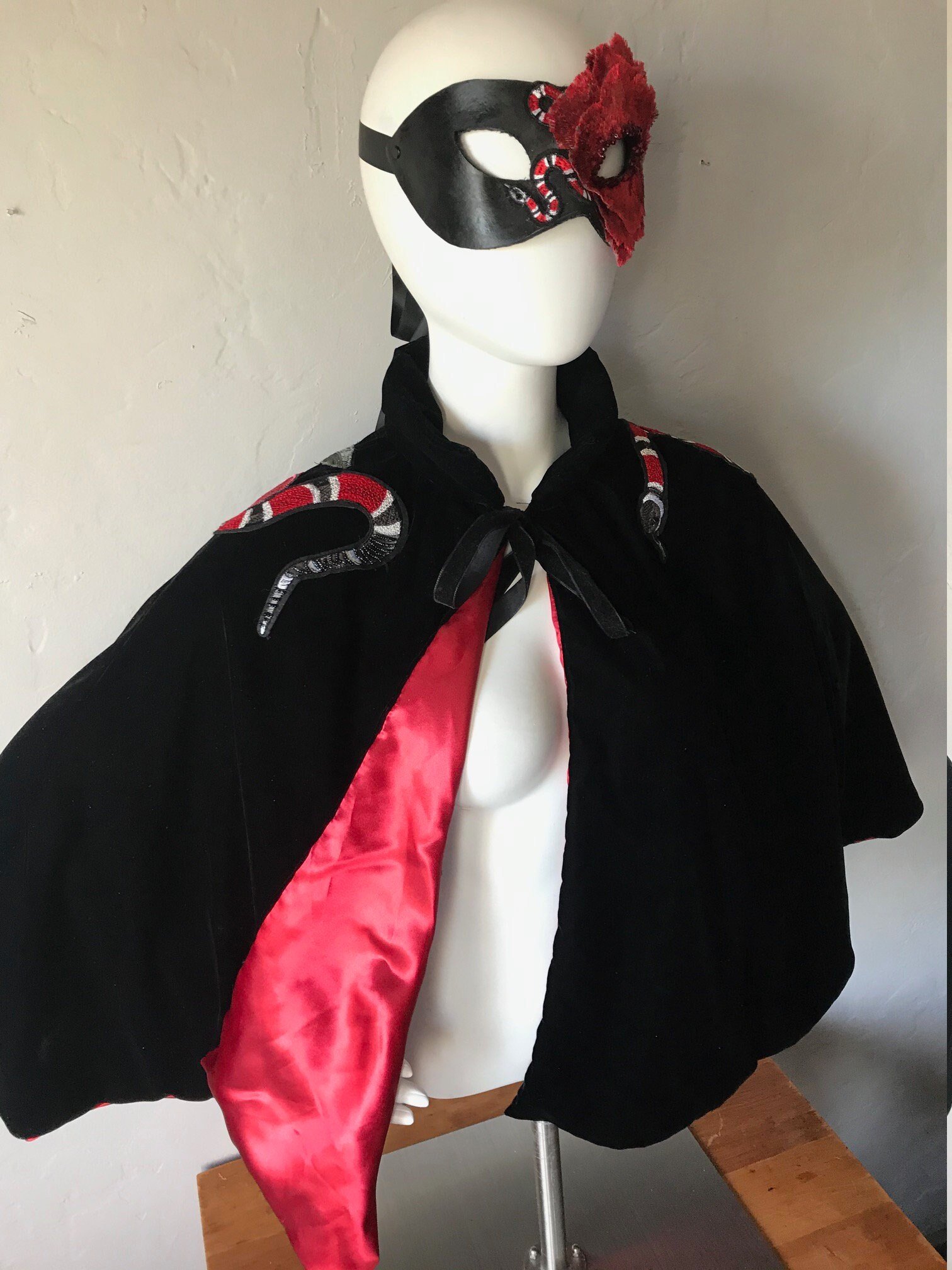 https://i.etsystatic.com/5272026/r/il/d68b98/2623428929/il_fullxfull.2623428929_frk7.jpg