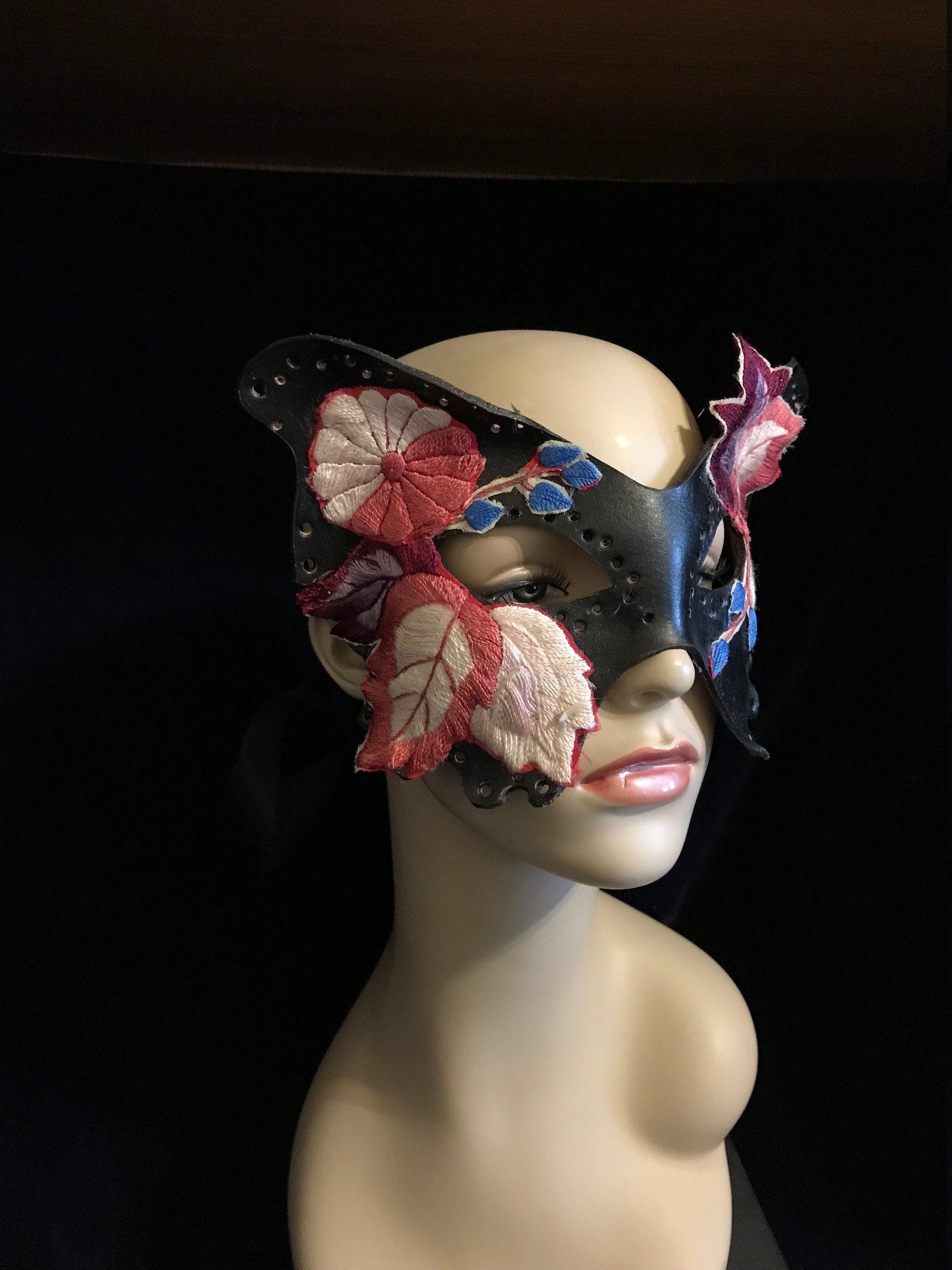 https://i.etsystatic.com/5272026/r/il/2de053/3360281113/il_fullxfull.3360281113_qcxd.jpg