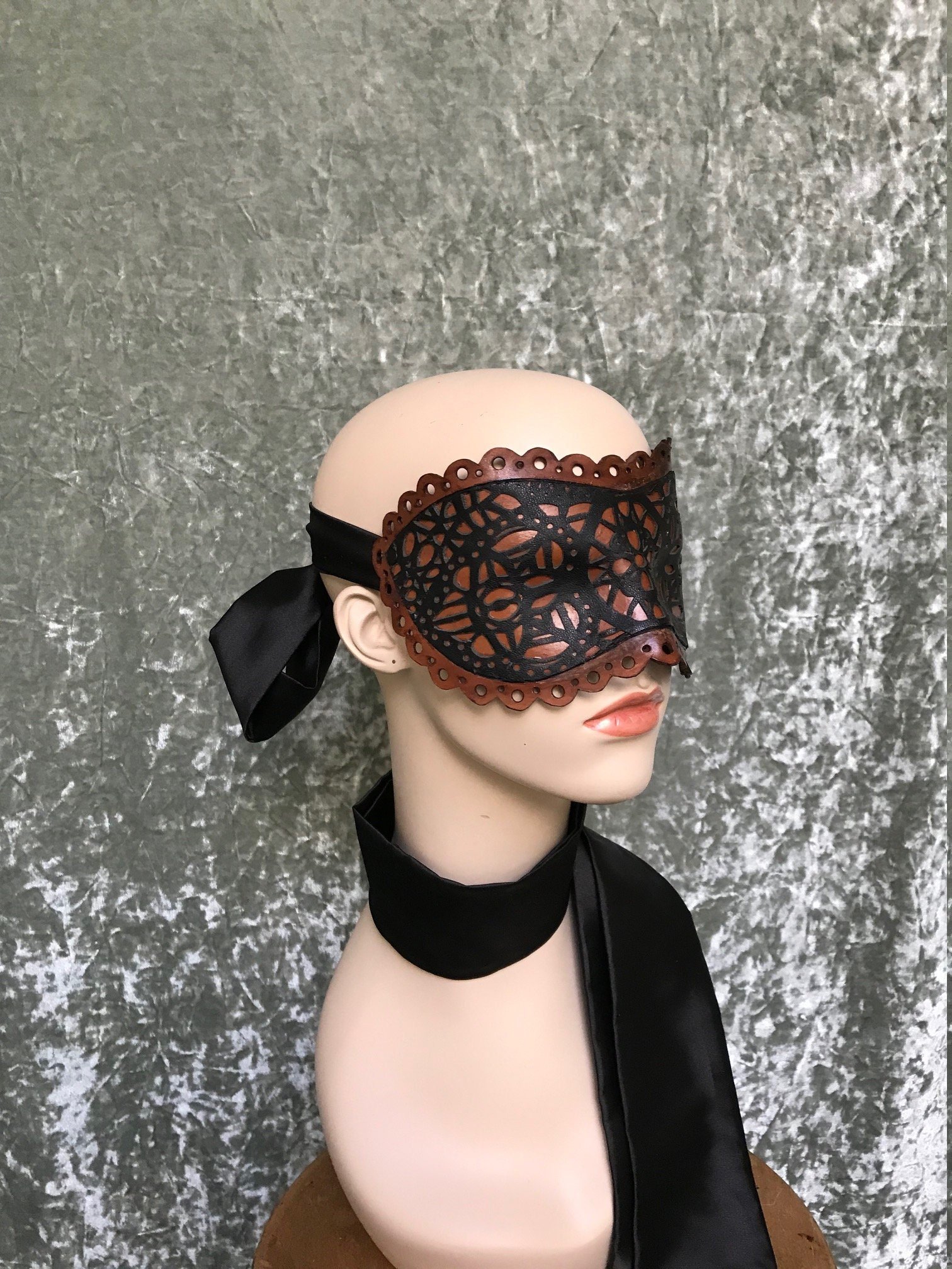 https://i.etsystatic.com/5272026/r/il/c03829/3048577238/il_fullxfull.3048577238_8omn.jpg