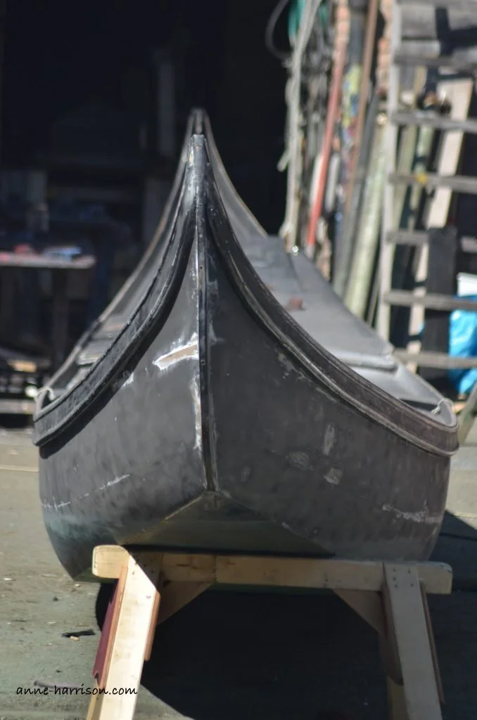 gondola-repair-Venice.jpg