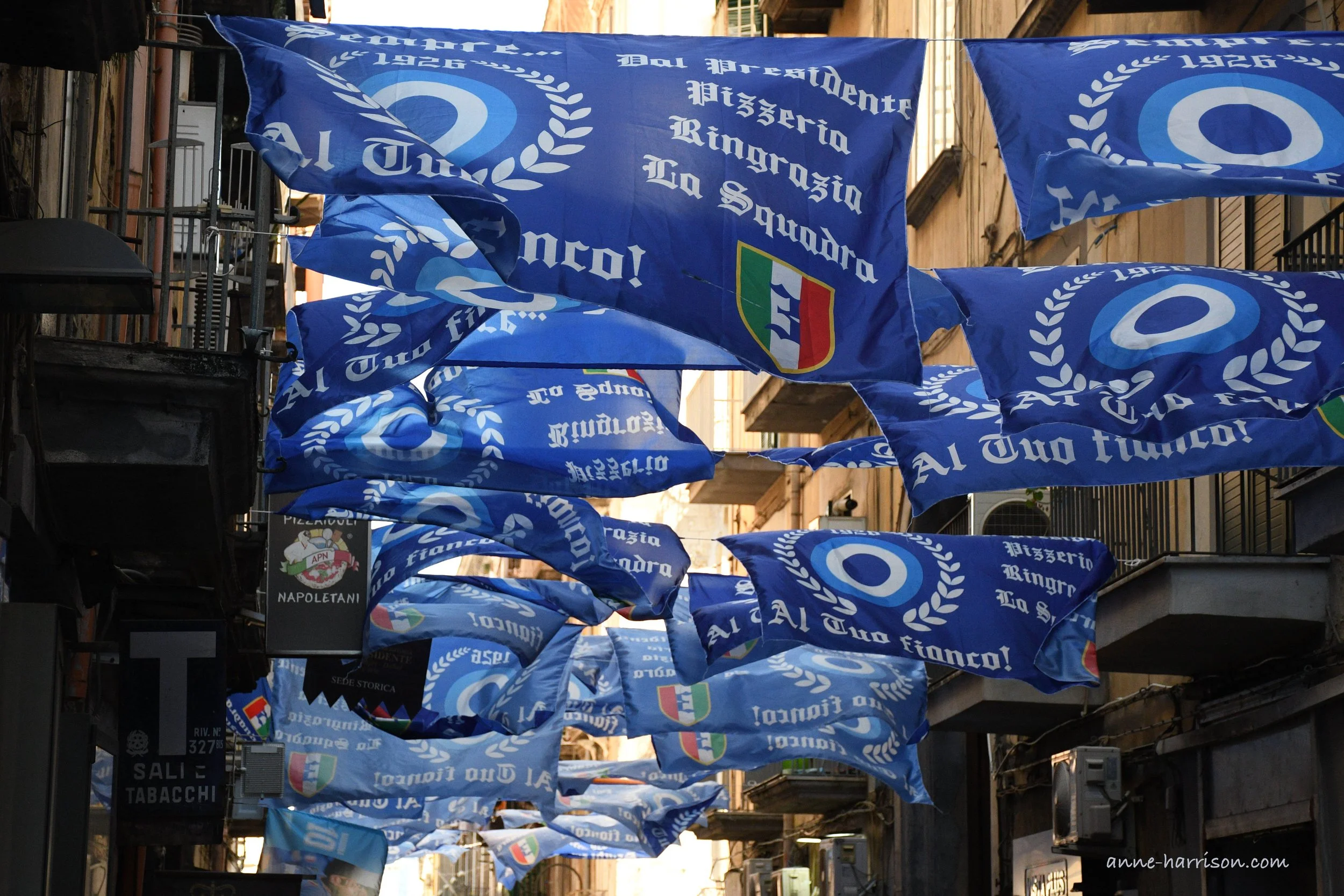 napoli-FC-flags.jpg