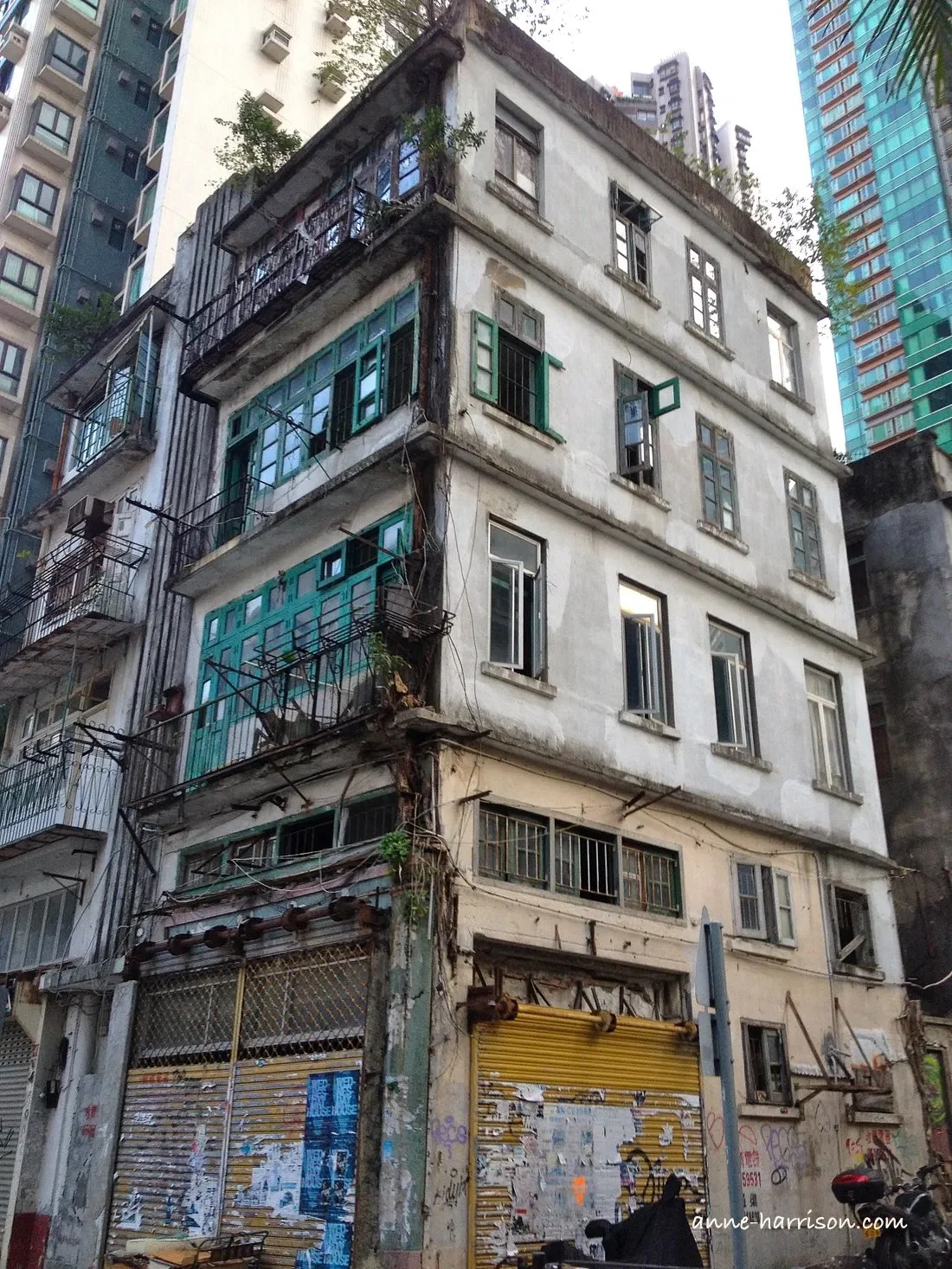 An old Tong Lau © A. Harrison