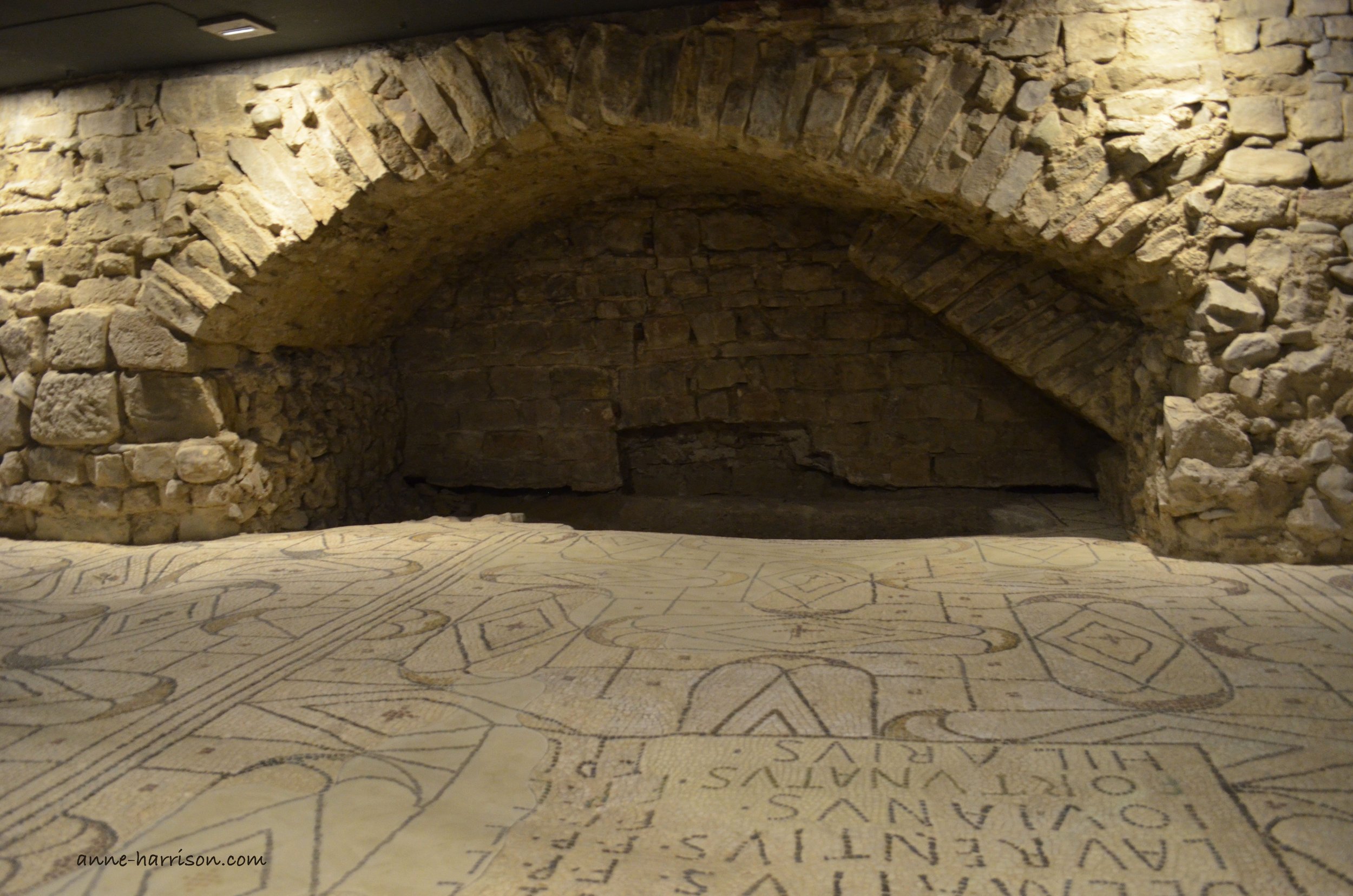 An early Christian crypt and flagging beneath Florence's Duomo