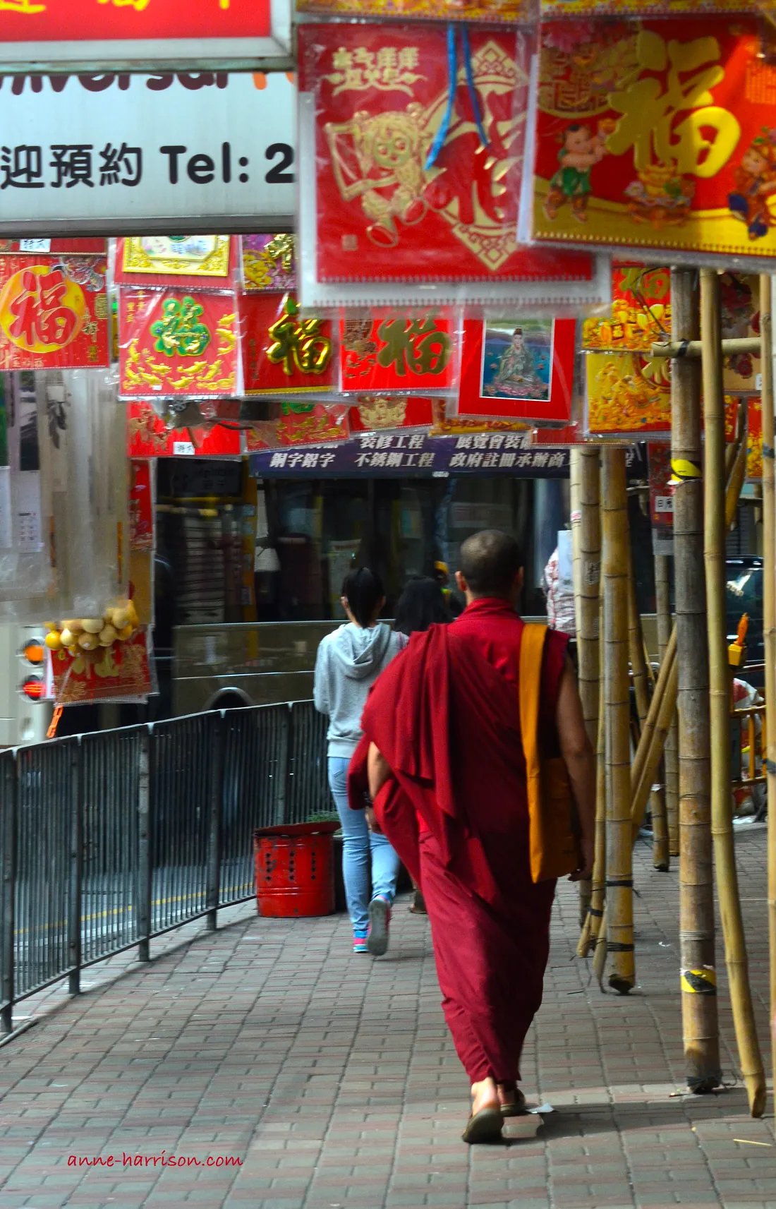A buddhist monk out shopping ©A. Harrison