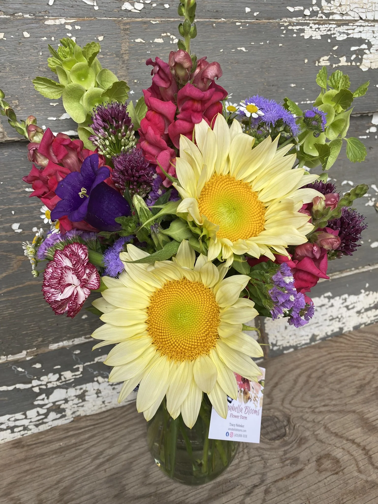 White Sunflower  Arrangement
