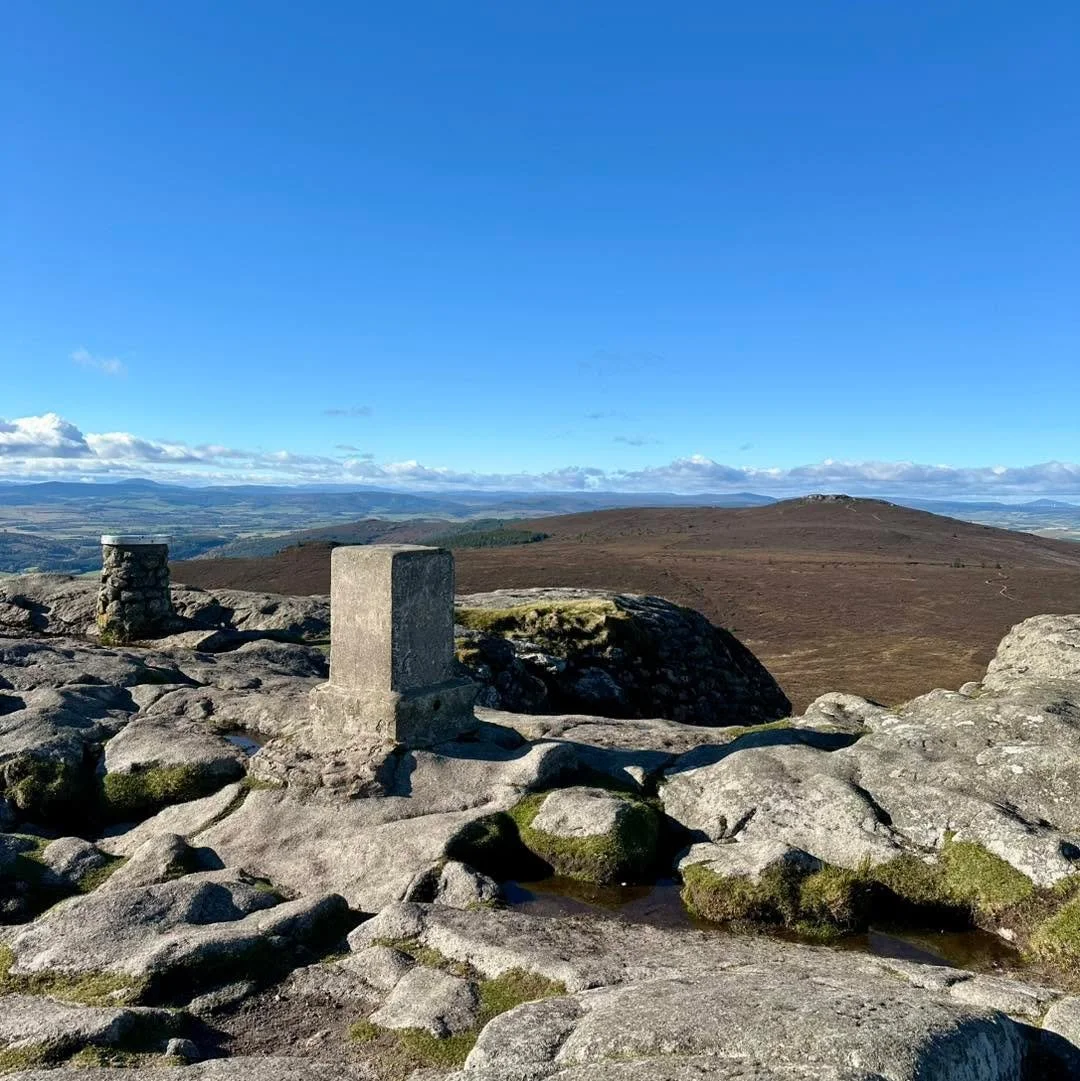 A beautiful day on Bennachie. Good to pop into the visitor centre for a coffee and scone before it shuts for the winter next week. ☕️🥮
We’ve added a Gordon Way for next April and more skills dates will be published soon. 
#bennachie #aberdee
